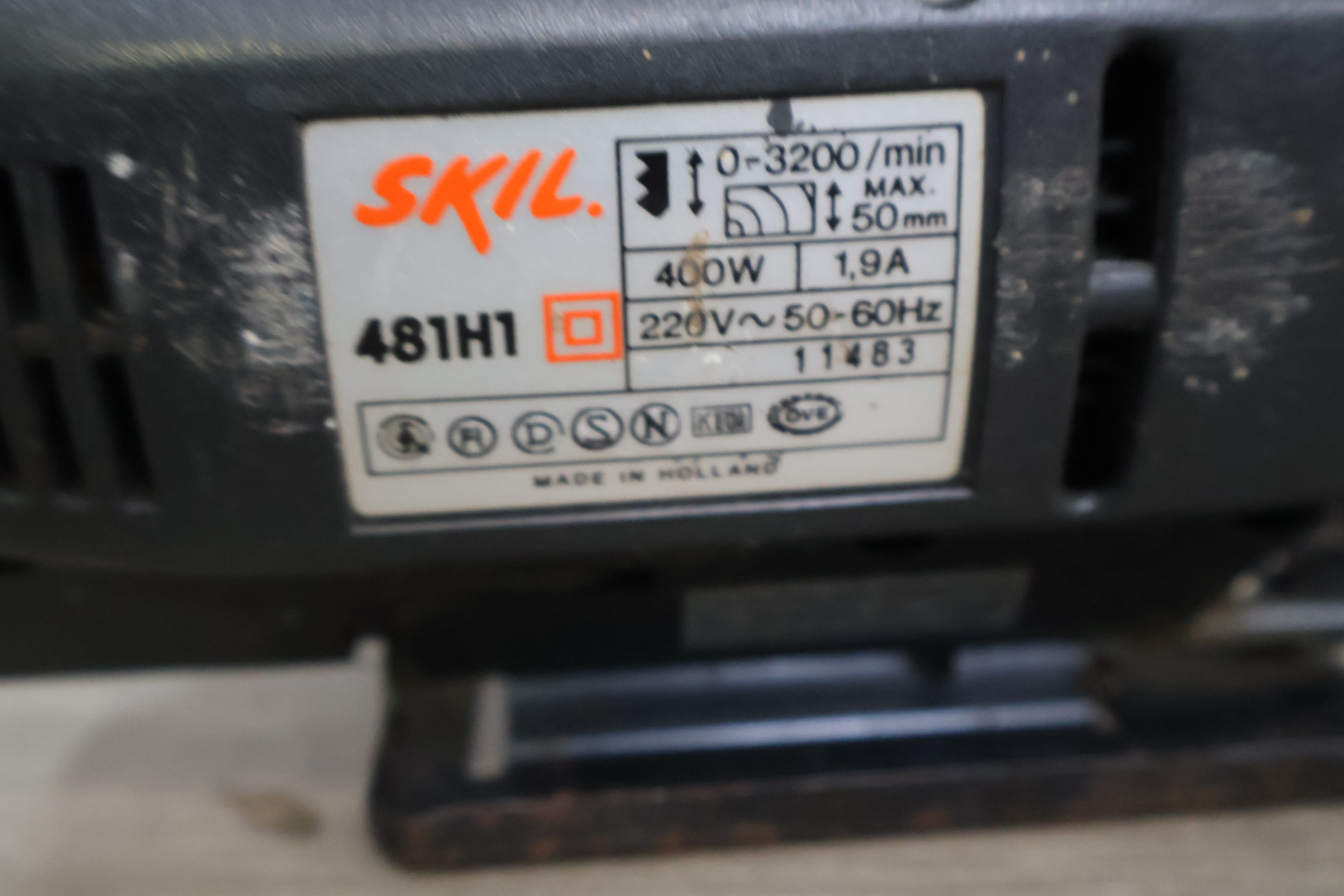 Skil VarTronic extra 400 Watt decoupeerzaag – foto 10 – kavel bij GSD Auctions, Zoeterwoude