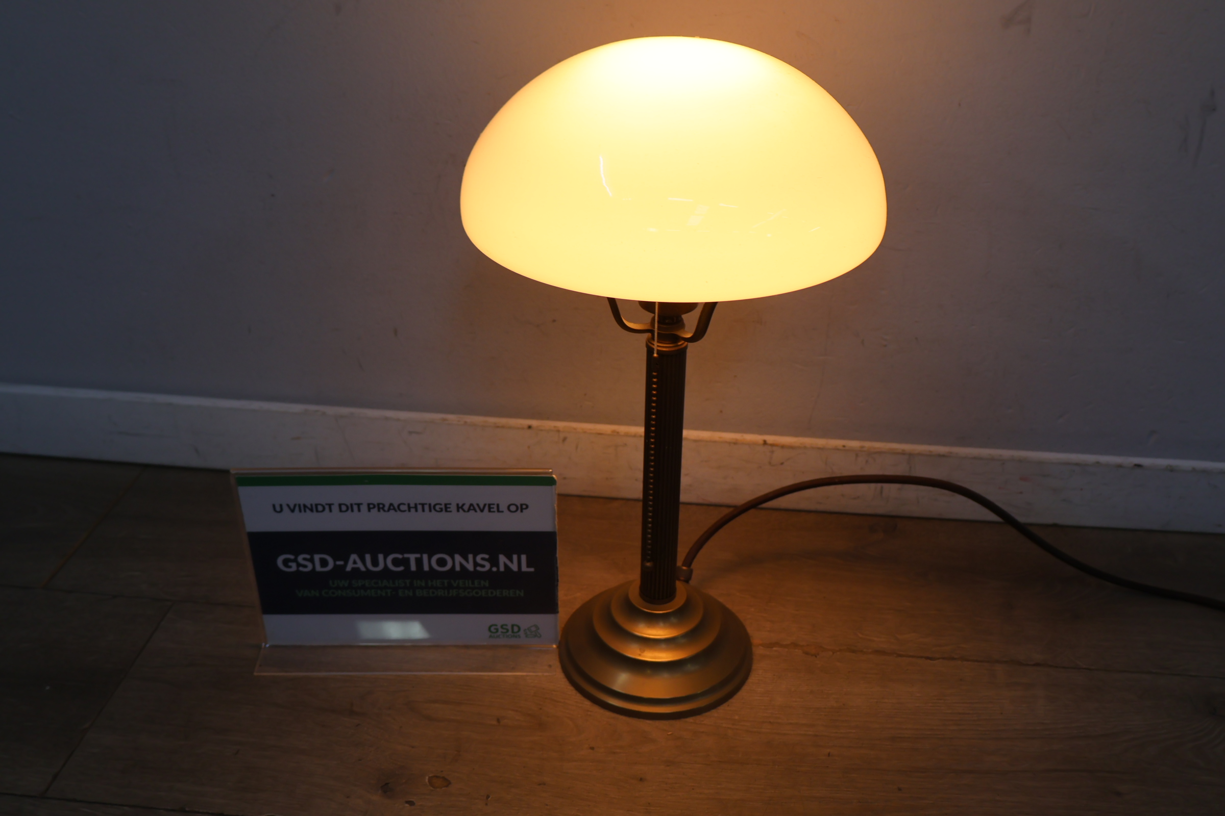 Klassieke messing tafellamp – foto 3 – kavel bij GSD Auctions, Zoeterwoude