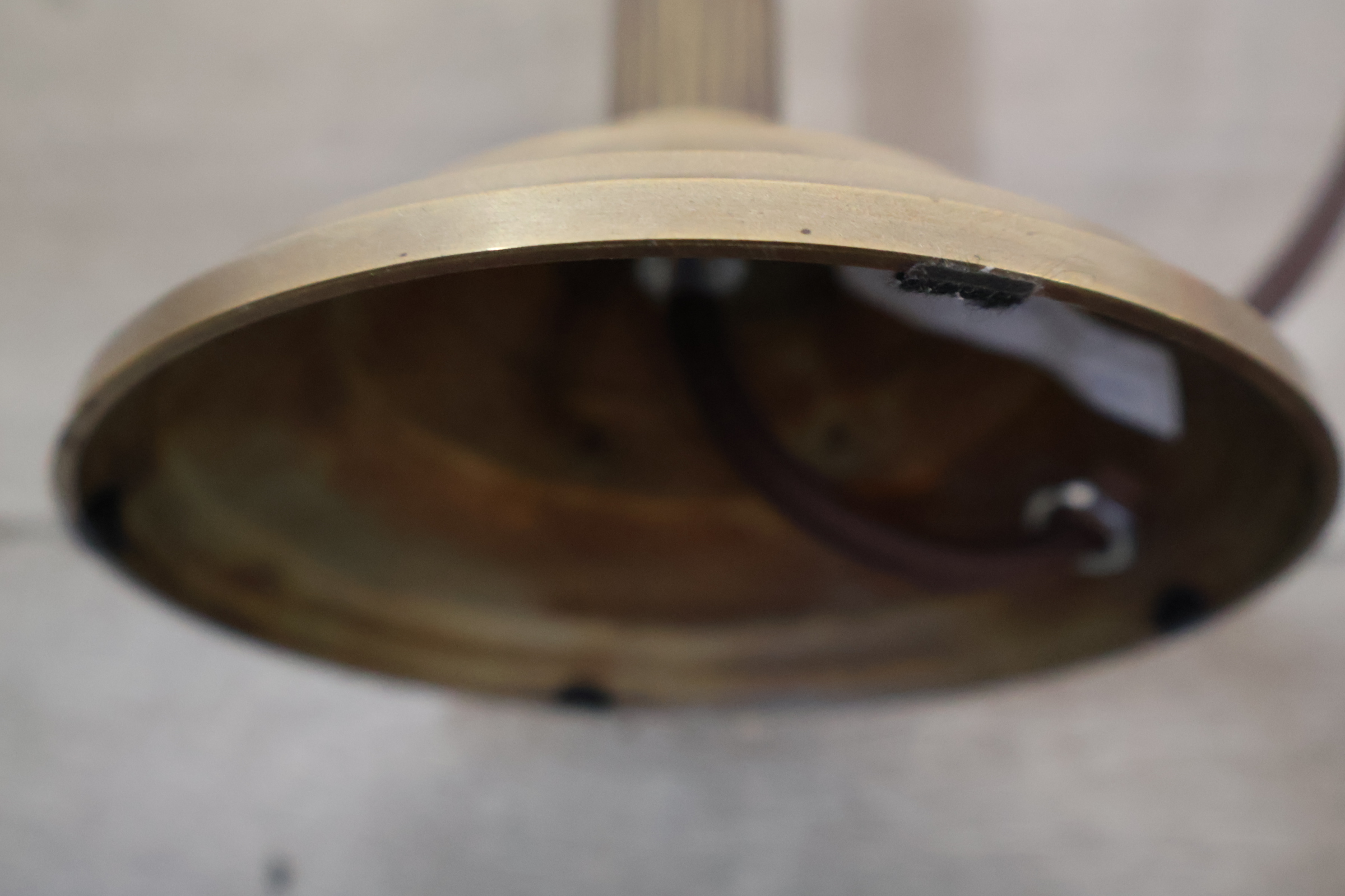 Klassieke messing tafellamp – foto 10 – kavel bij GSD Auctions, Zoeterwoude