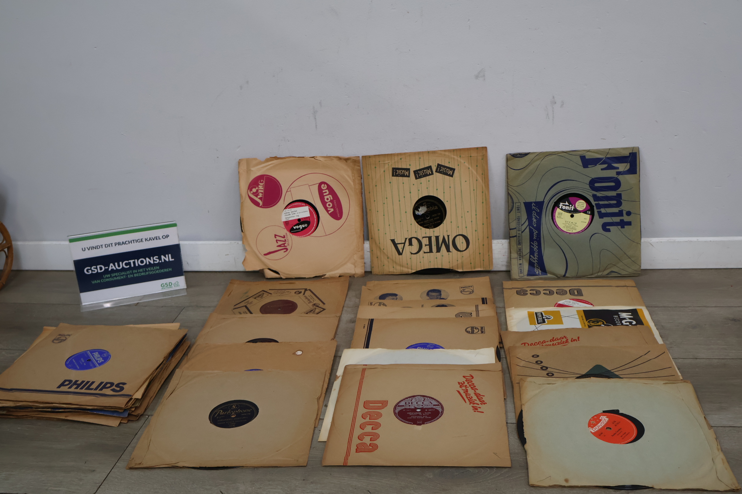 Collectie vintage Bakelietplaten – foto 2 – kavel bij GSD Auctions, Zoeterwoude