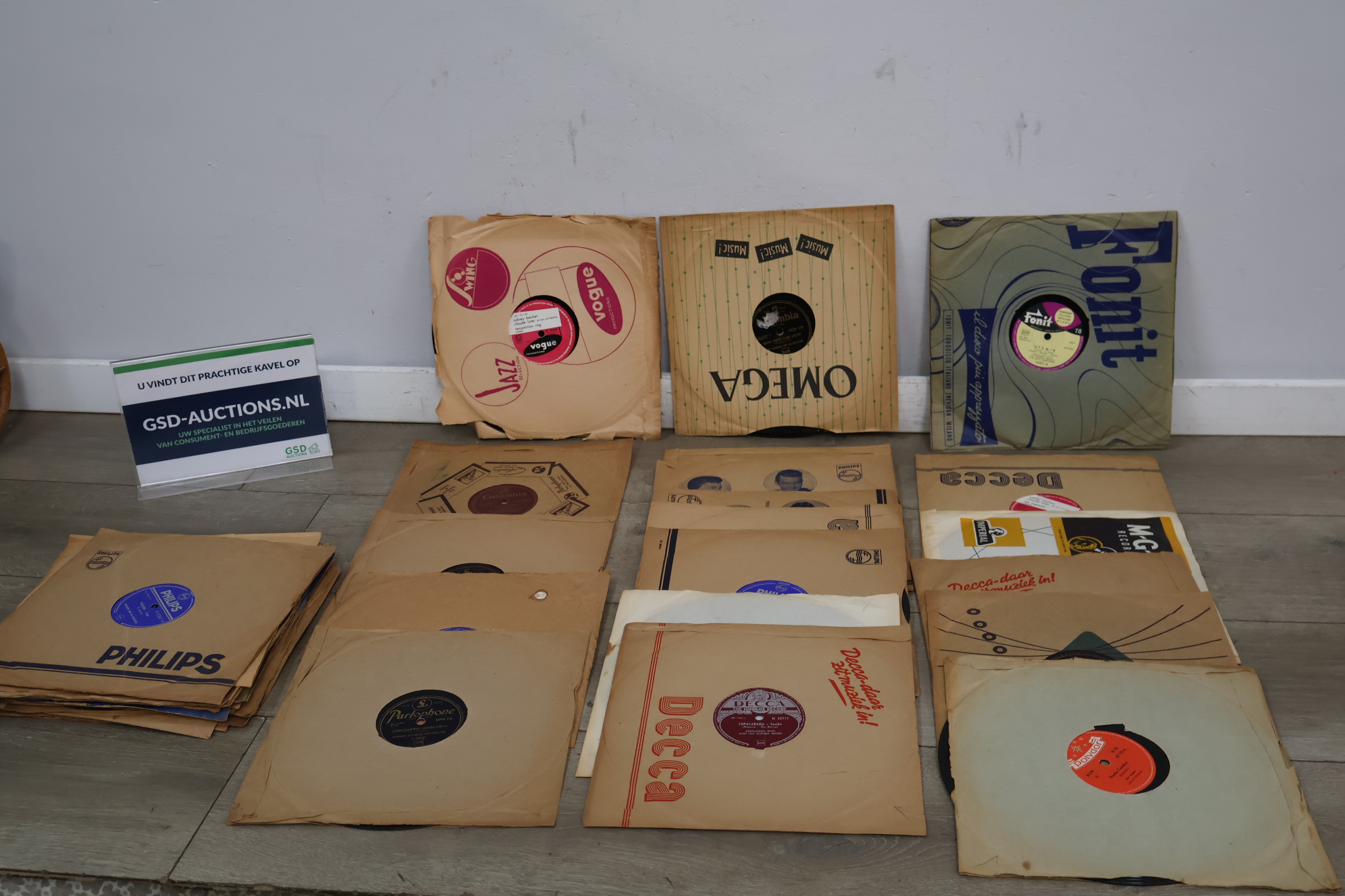 Collectie vintage Bakelietplaten – foto 3 – kavel bij GSD Auctions, Zoeterwoude