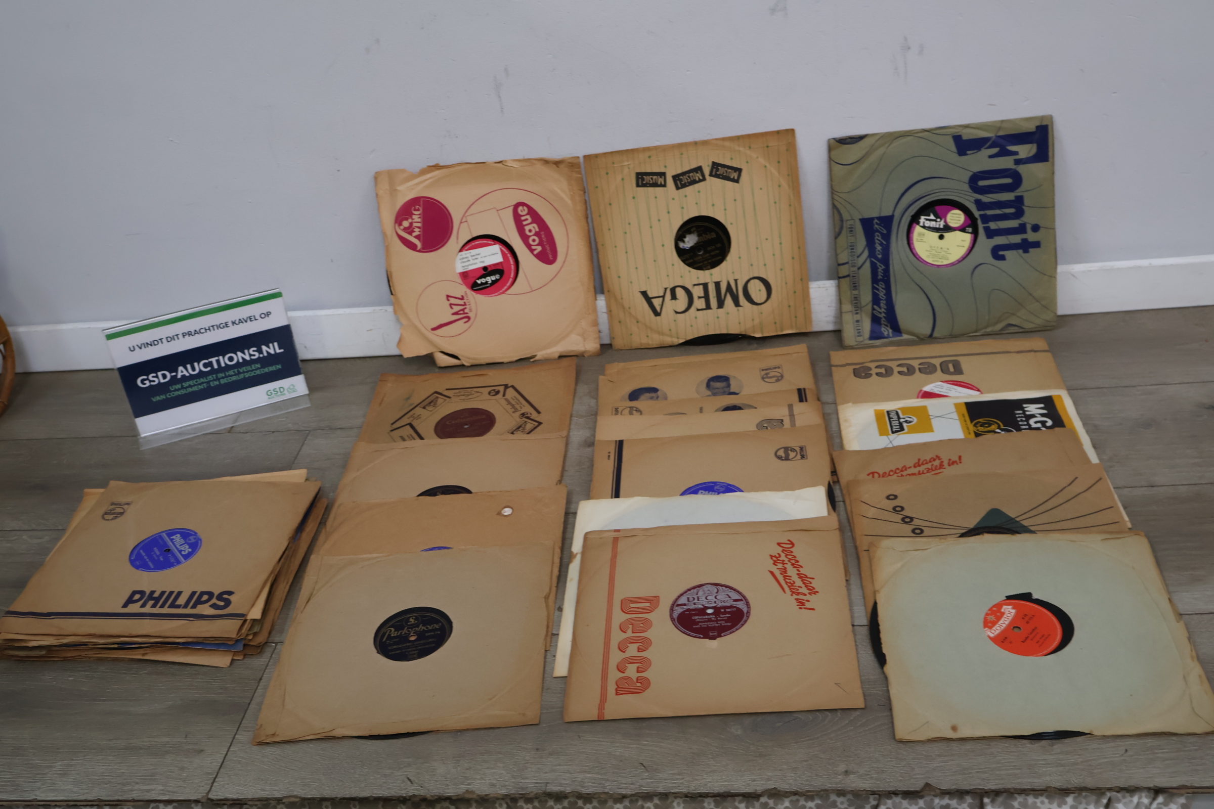 Collectie vintage Bakelietplaten – foto 4 – kavel bij GSD Auctions, Zoeterwoude