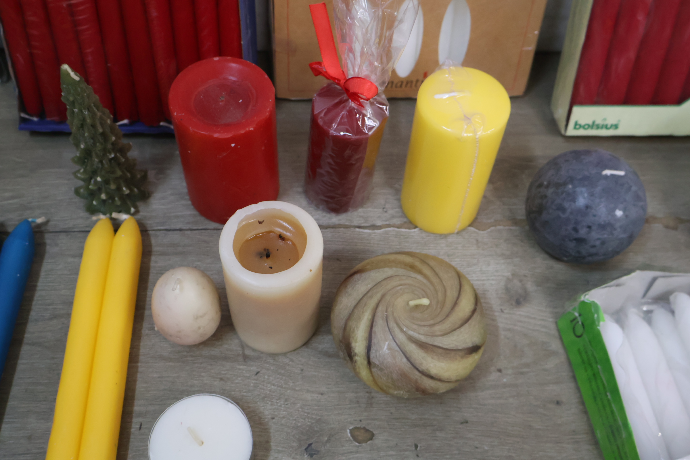 Grote verzameling Kaarsen – foto 8 – kavel bij GSD Auctions, Zoeterwoude