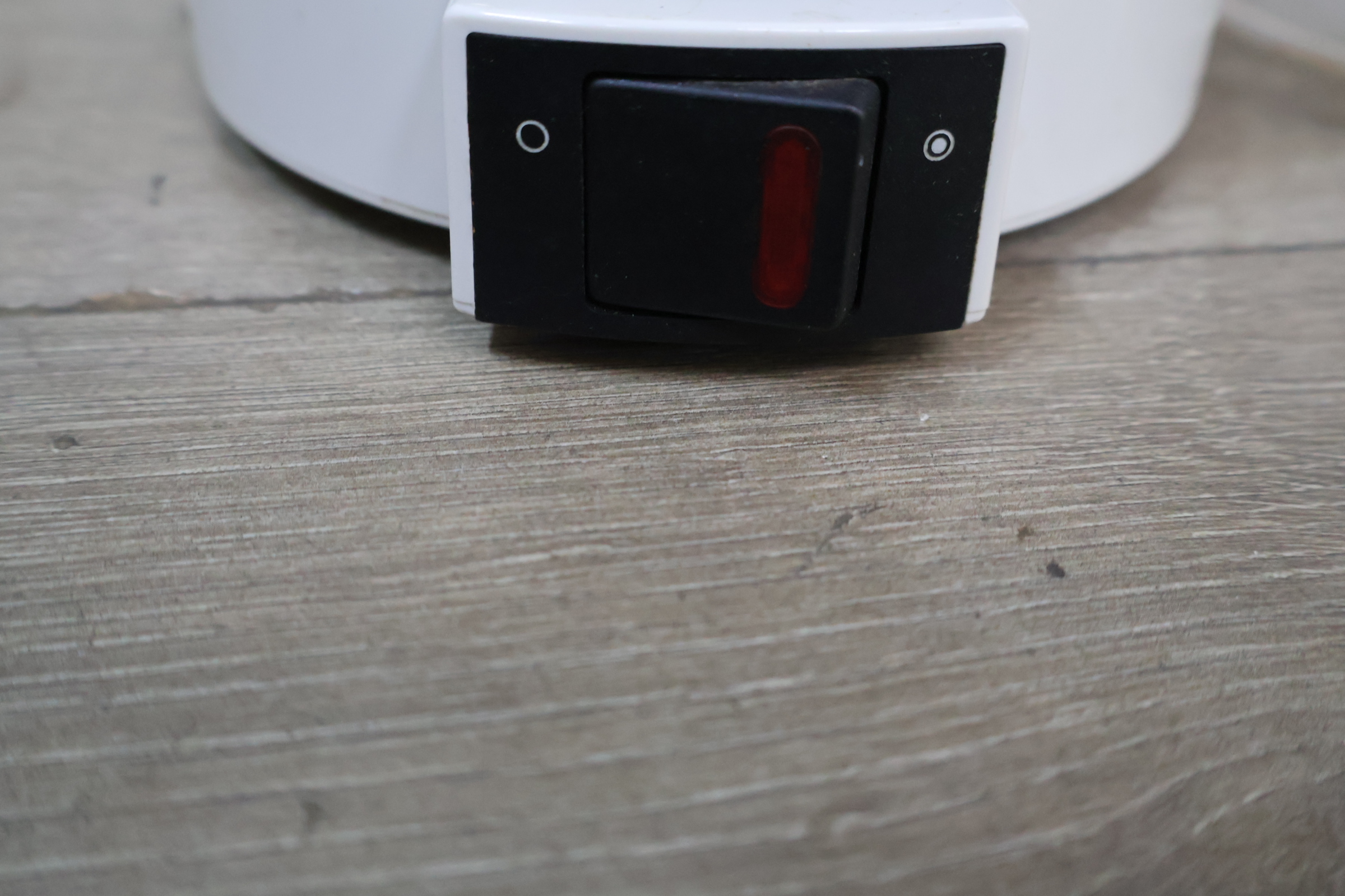 Braun koffiezetapparaat wit met glazen kan – foto 8 – kavel bij GSD Auctions, Zoeterwoude