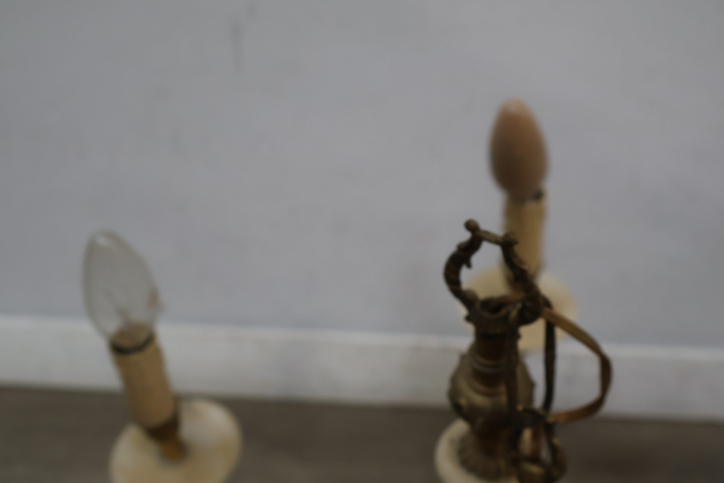 Klassieke zesarmige messing hanglamp – foto 6 – kavel bij GSD Auctions, Zoeterwoude