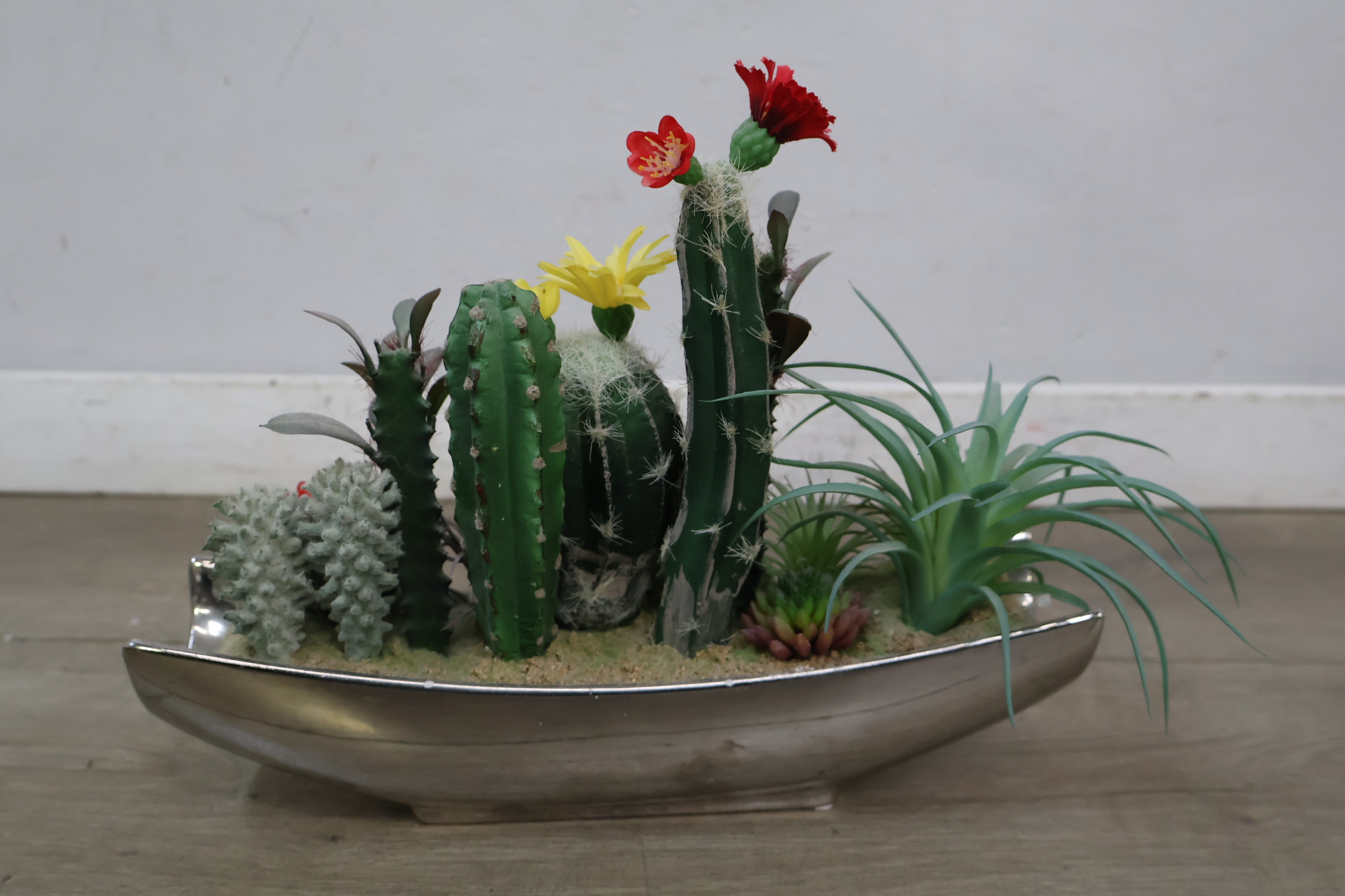 Decoratief kunstplant arrangement – foto 3 – kavel bij GSD Auctions, Zoeterwoude