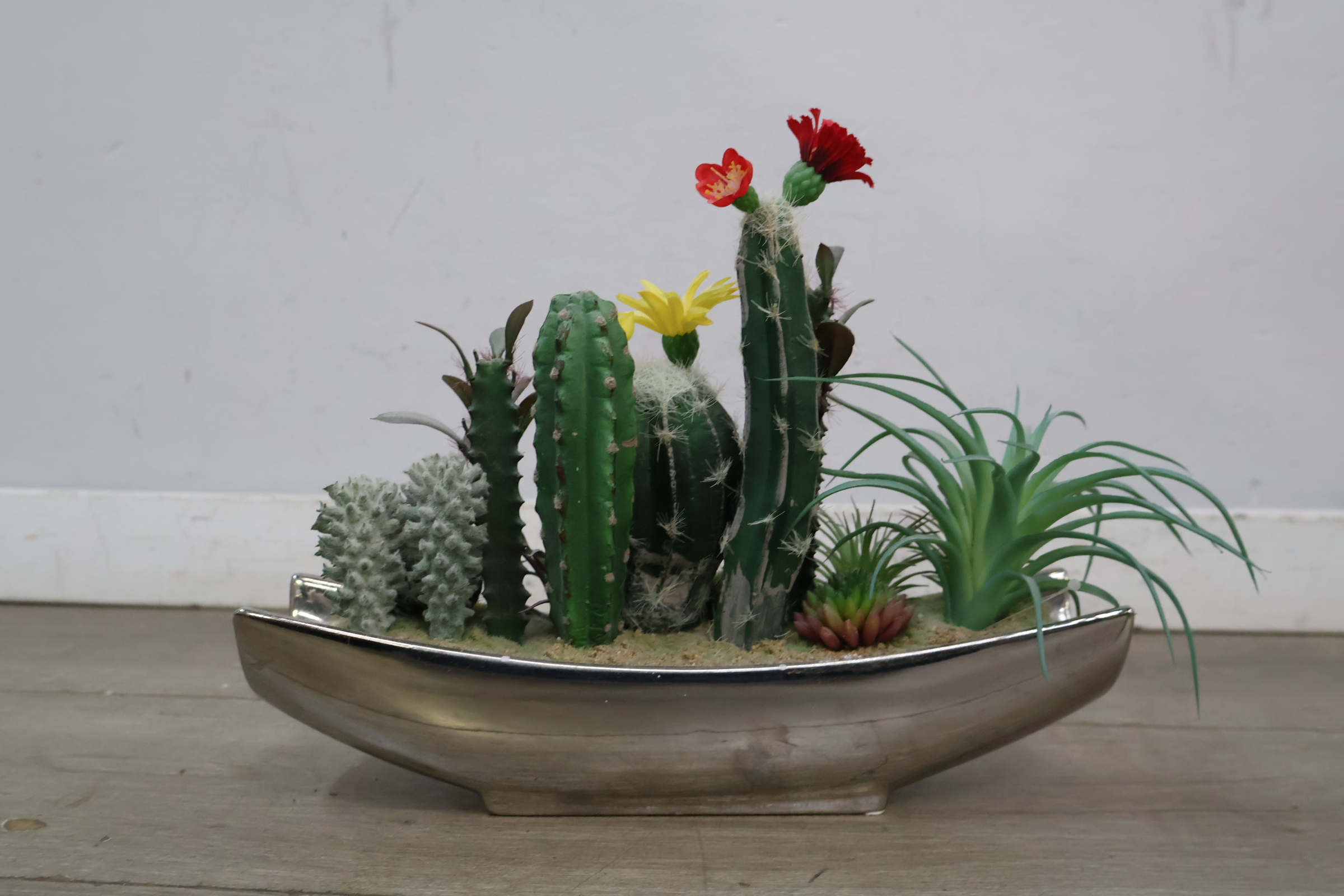 Decoratief kunstplant arrangement – foto 4 – kavel bij GSD Auctions, Zoeterwoude