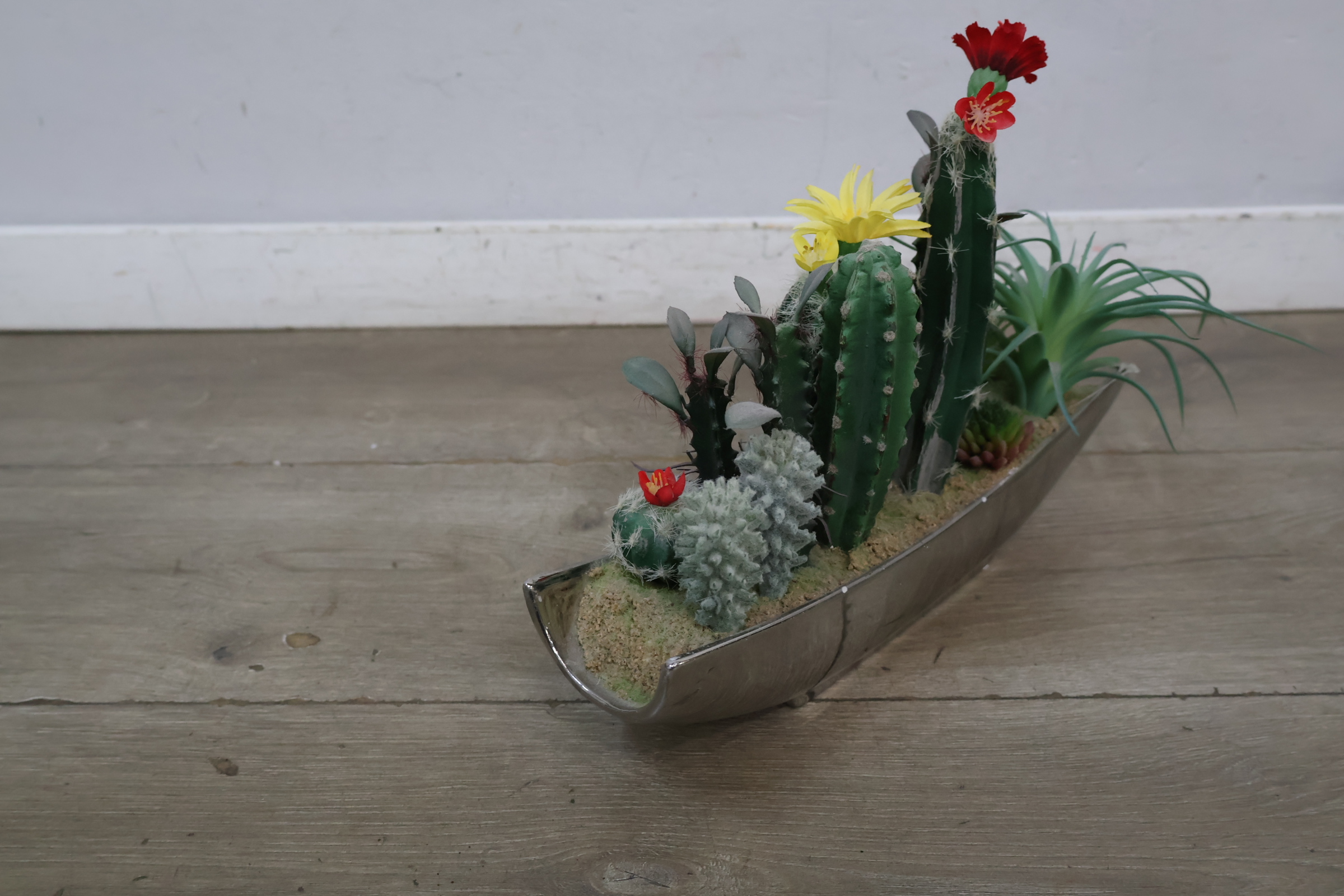 Decoratief kunstplant arrangement – foto 6 – kavel bij GSD Auctions, Zoeterwoude