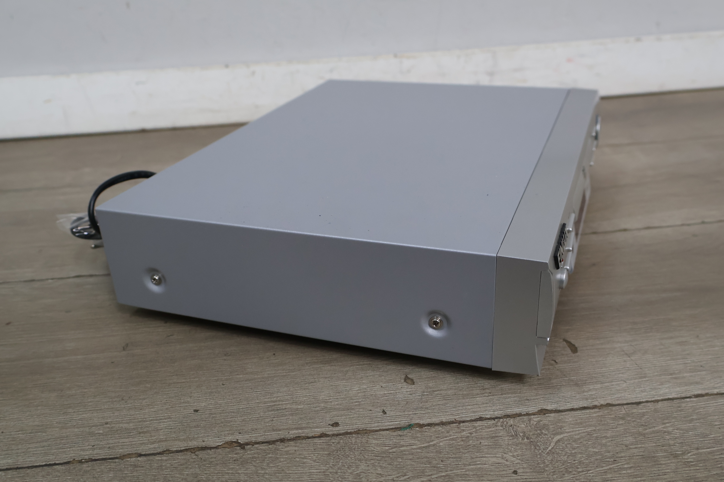 Finlux DVD speler DVD212 – foto 5 – kavel bij GSD Auctions, Zoeterwoude