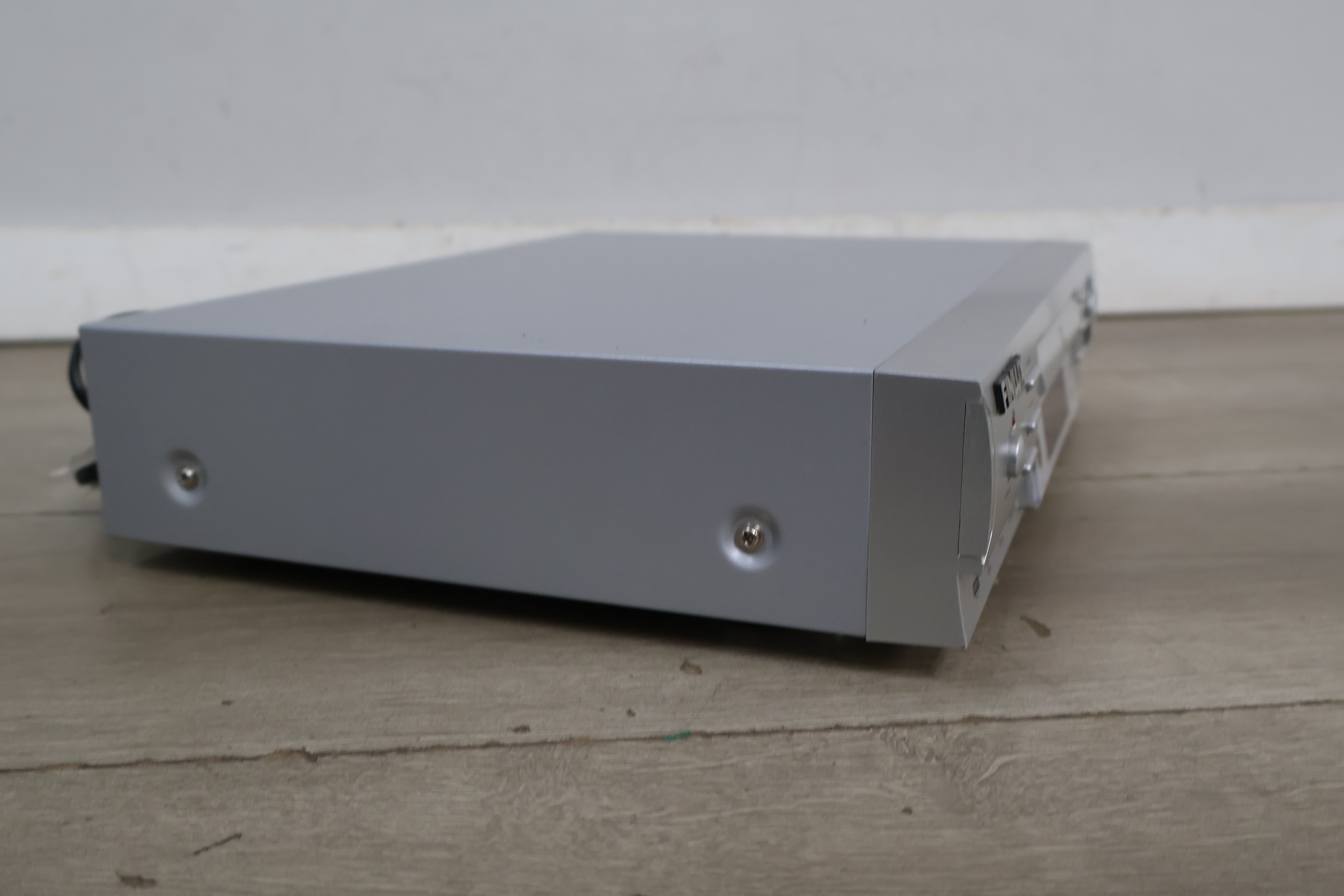 Finlux DVD speler DVD212 – foto 6 – kavel bij GSD Auctions, Zoeterwoude