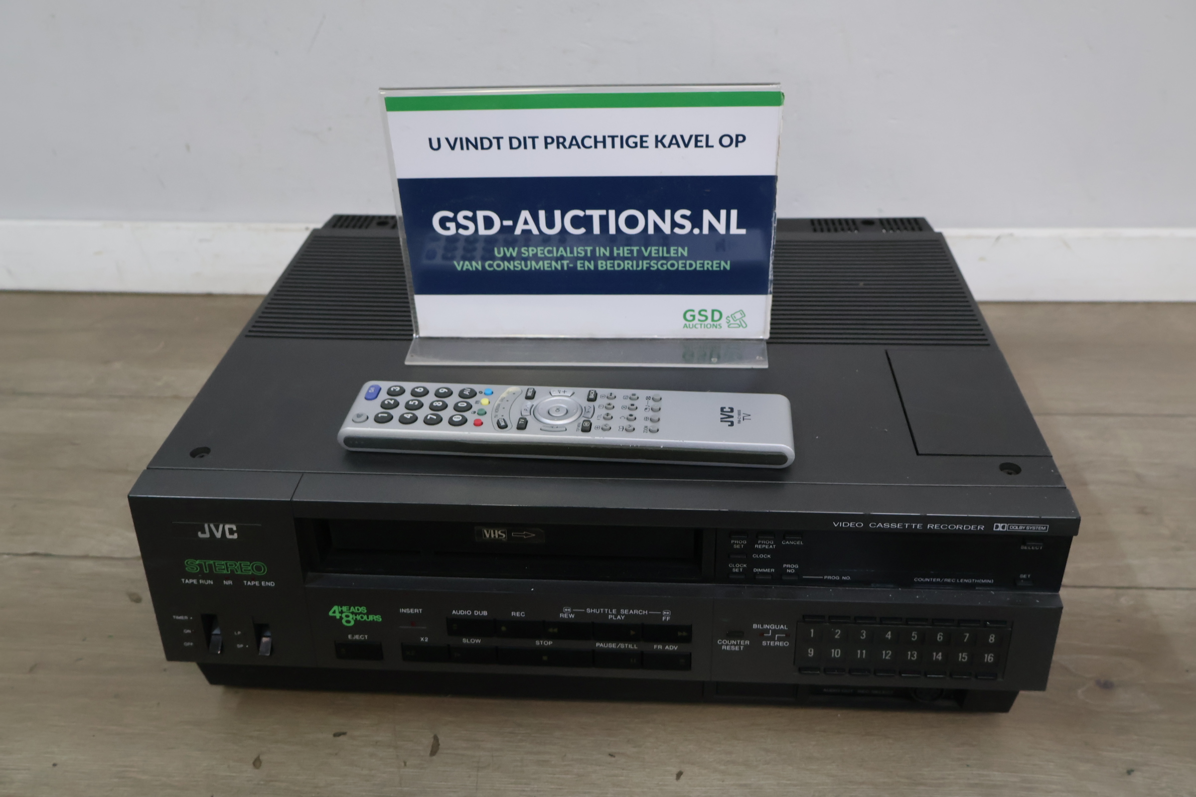 JVC Stereo VHS Video Cassette Recorder – foto 2 – kavel bij GSD Auctions, Zoeterwoude