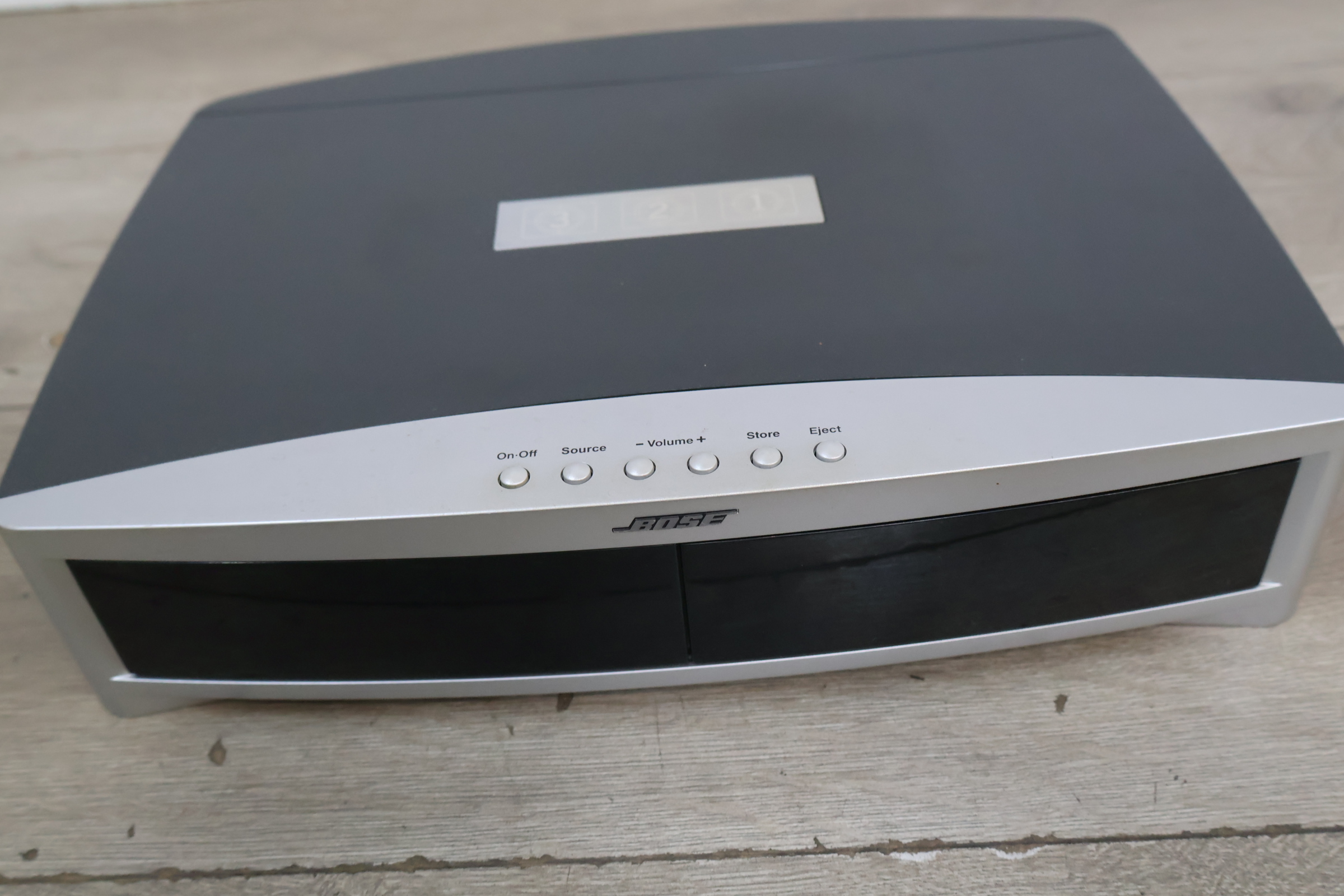 Bose audio speler – foto 4 – kavel bij GSD Auctions, Zoeterwoude