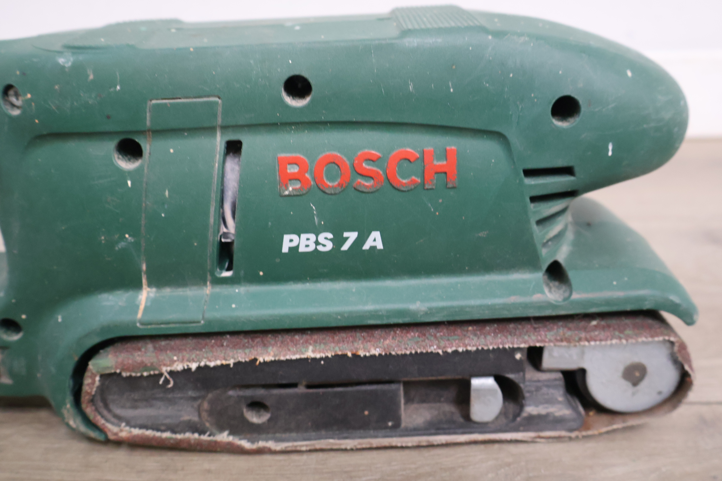 Bosch PBS 7 A Bandschuurmachine – foto 5 – kavel bij GSD Auctions, Zoeterwoude