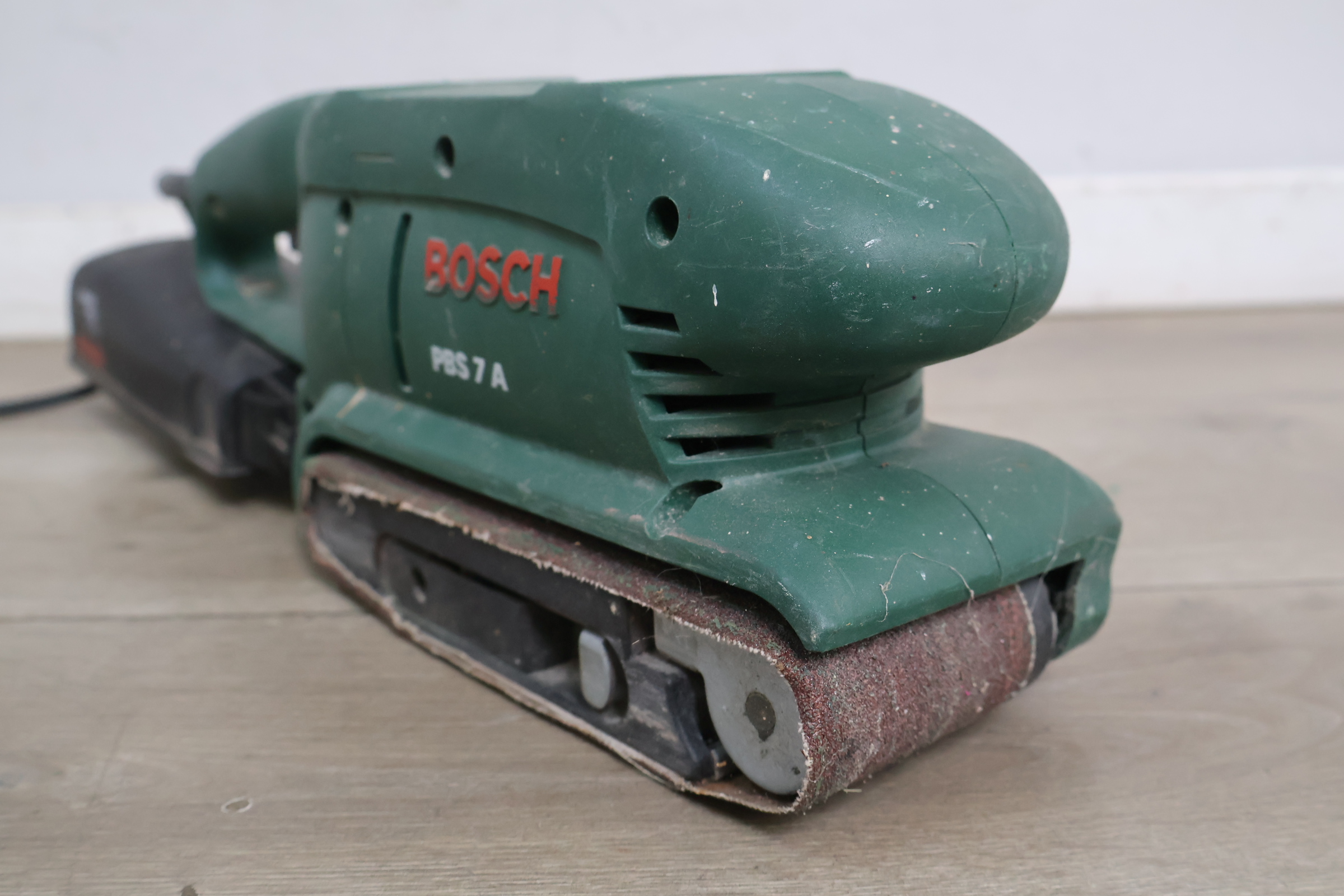Bosch PBS 7 A Bandschuurmachine – foto 7 – kavel bij GSD Auctions, Zoeterwoude