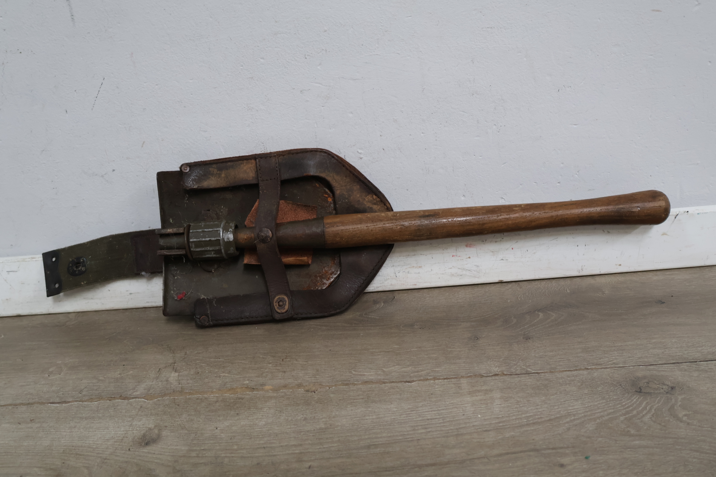 Militaire klapschep – foto 7 – kavel bij GSD Auctions, Zoeterwoude