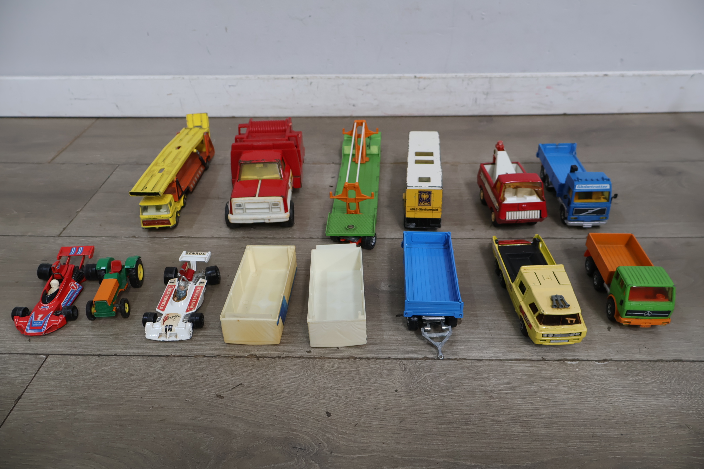 Set van Vintage speelgoedauto's en modellen – foto 3 – kavel bij GSD Auctions, Zoeterwoude