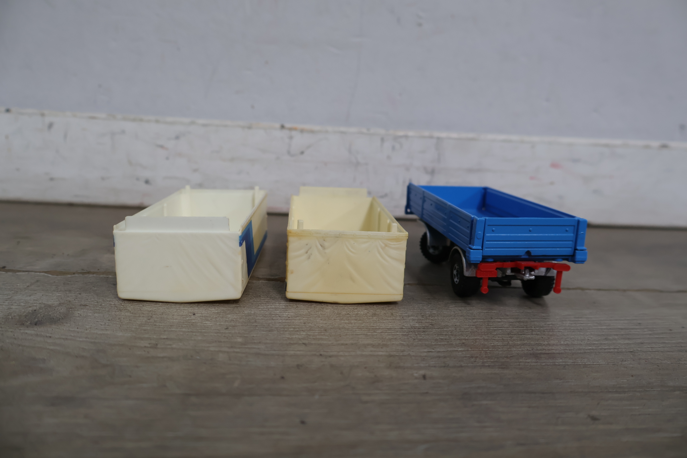 Set van Vintage speelgoedauto's en modellen – foto 9 – kavel bij GSD Auctions, Zoeterwoude