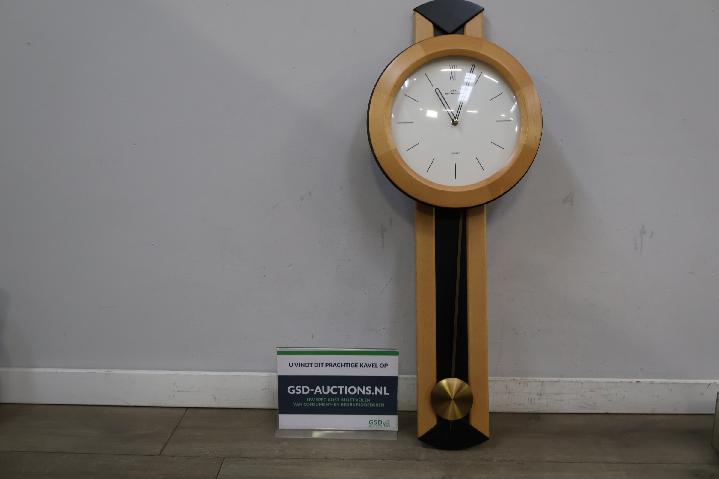Commodoor Wandklok – foto 2 – kavel bij GSD Auctions, Zoeterwoude
