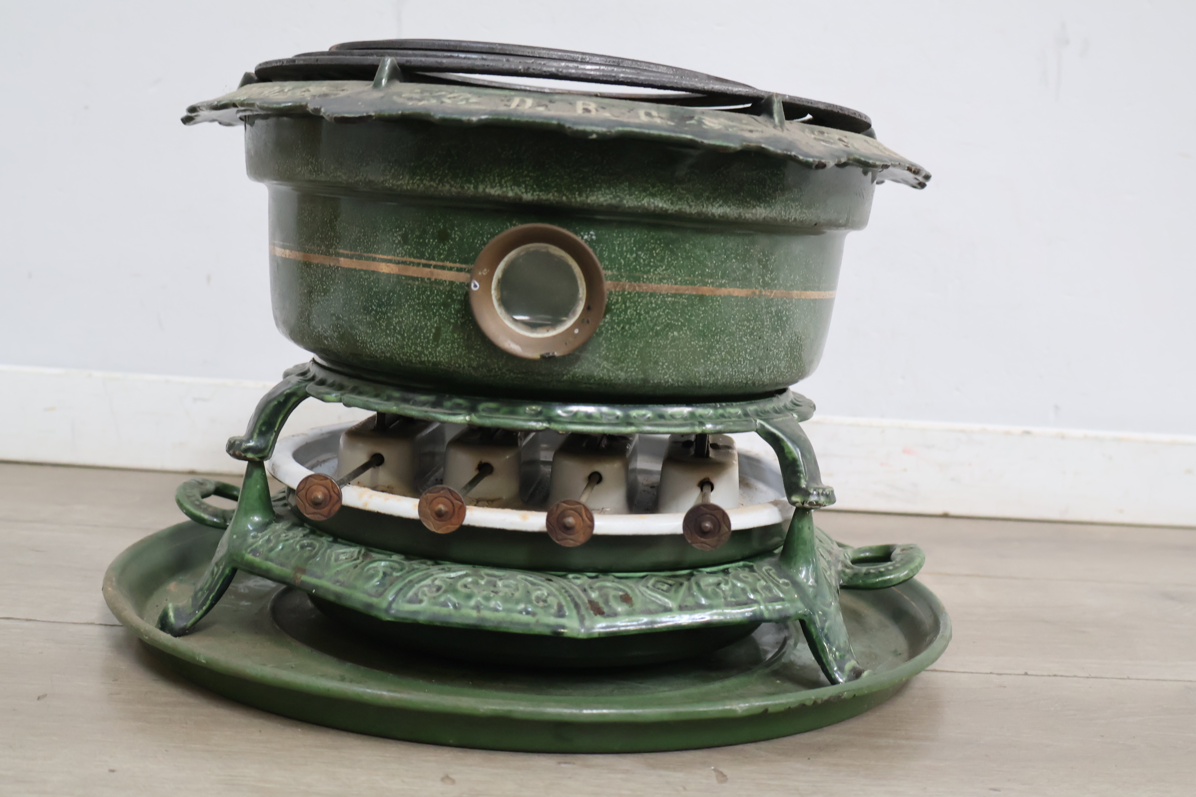 Grote Antieke petroleum-stel/ kachel – foto 4 – kavel bij GSD Auctions, Zoeterwoude