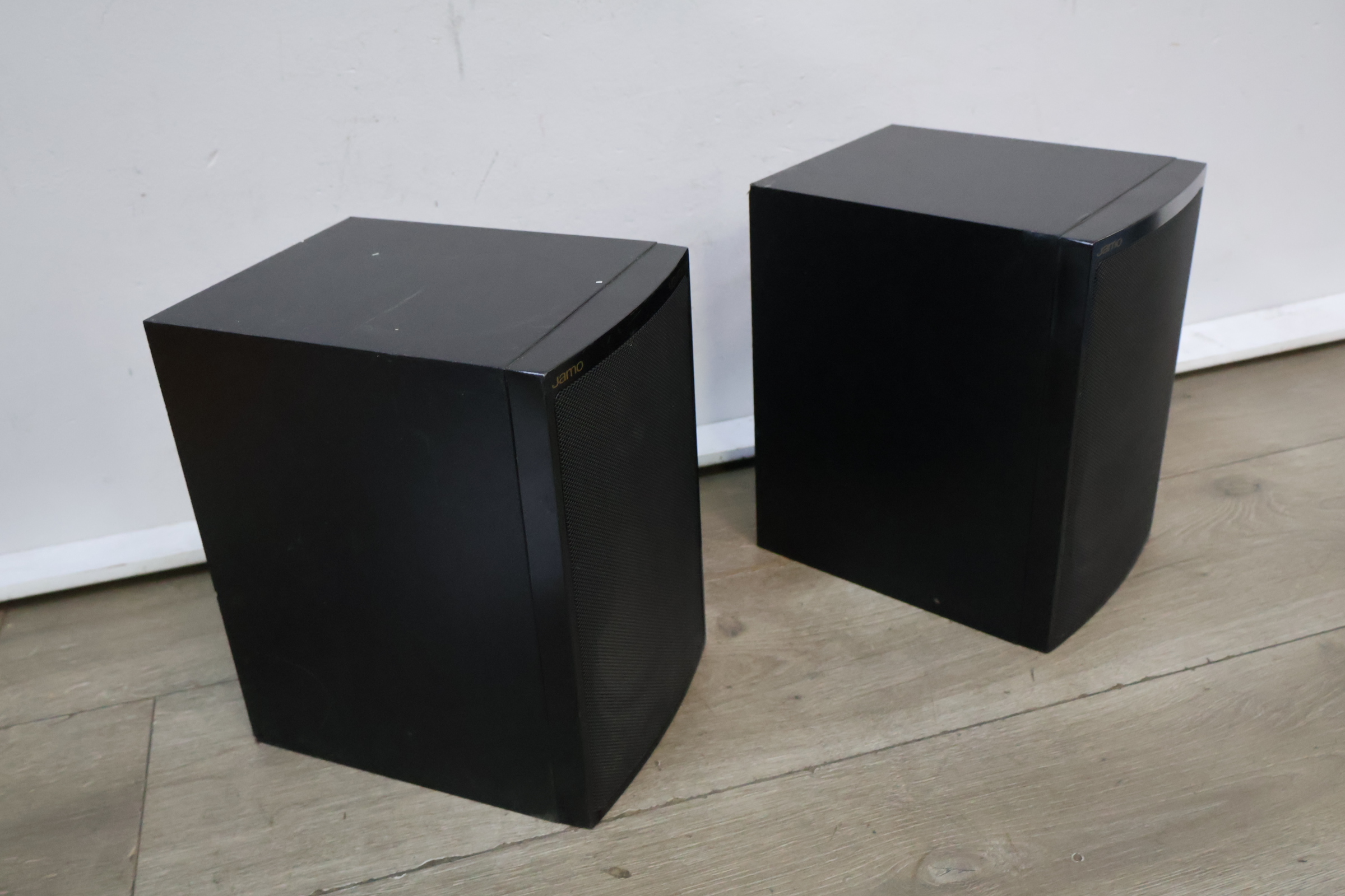 Jamo Monitor One luidsprekers set – foto 5 – kavel bij GSD Auctions, Zoeterwoude