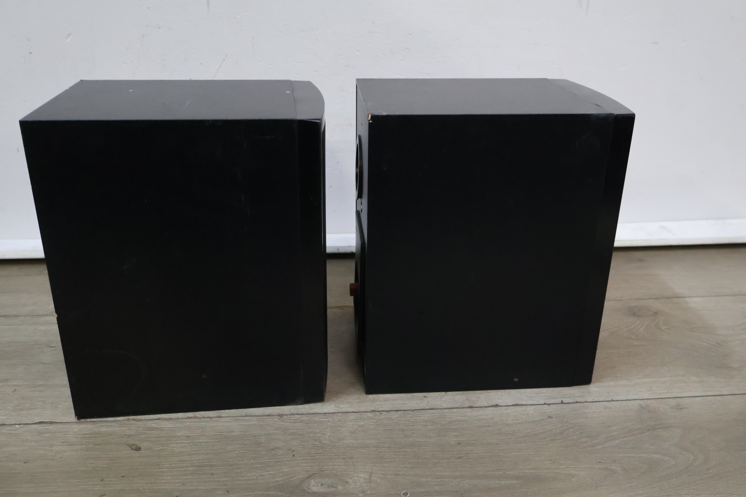 Jamo Monitor One luidsprekers set – foto 6 – kavel bij GSD Auctions, Zoeterwoude