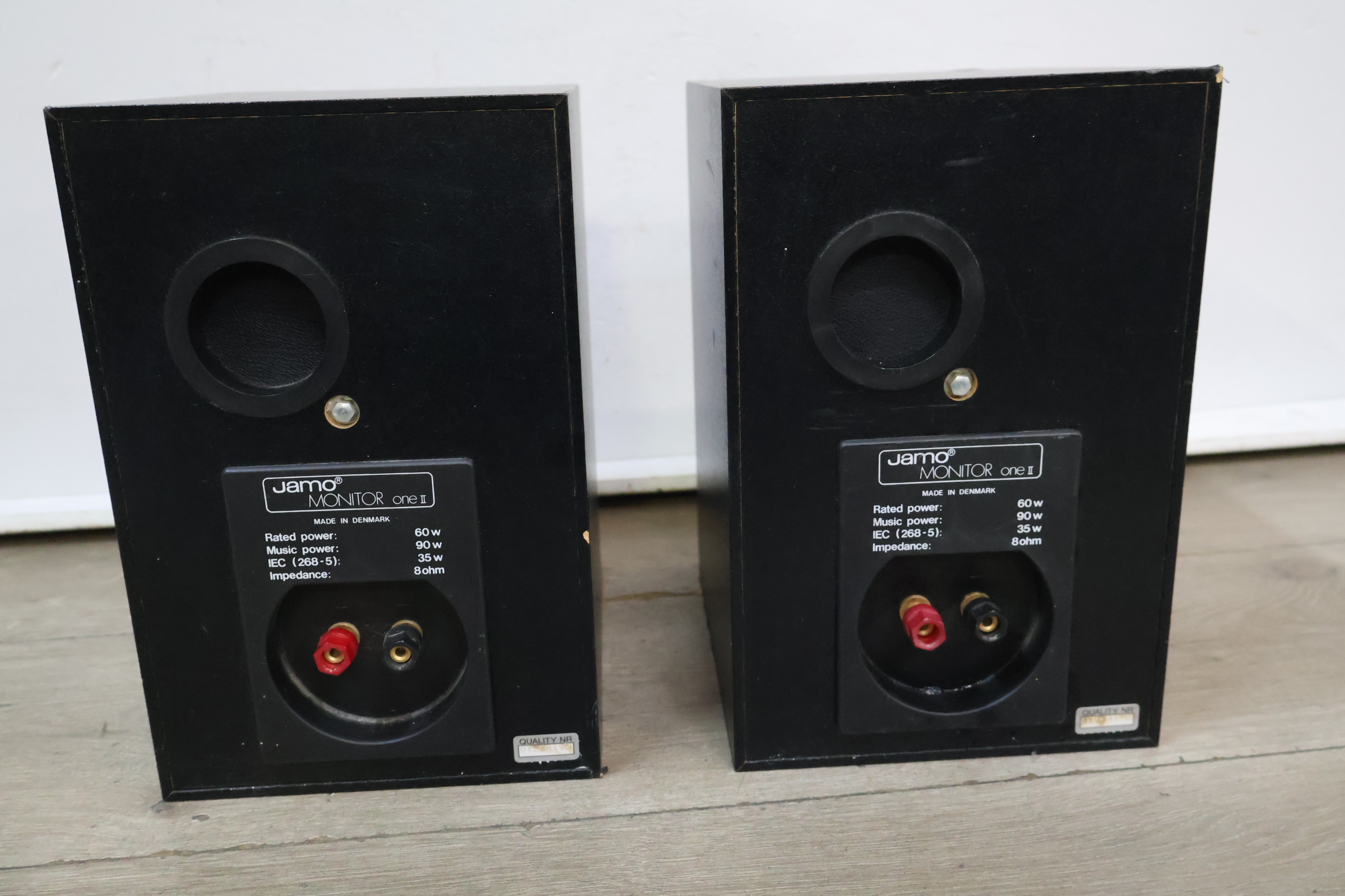 Jamo Monitor One luidsprekers set – foto 7 – kavel bij GSD Auctions, Zoeterwoude