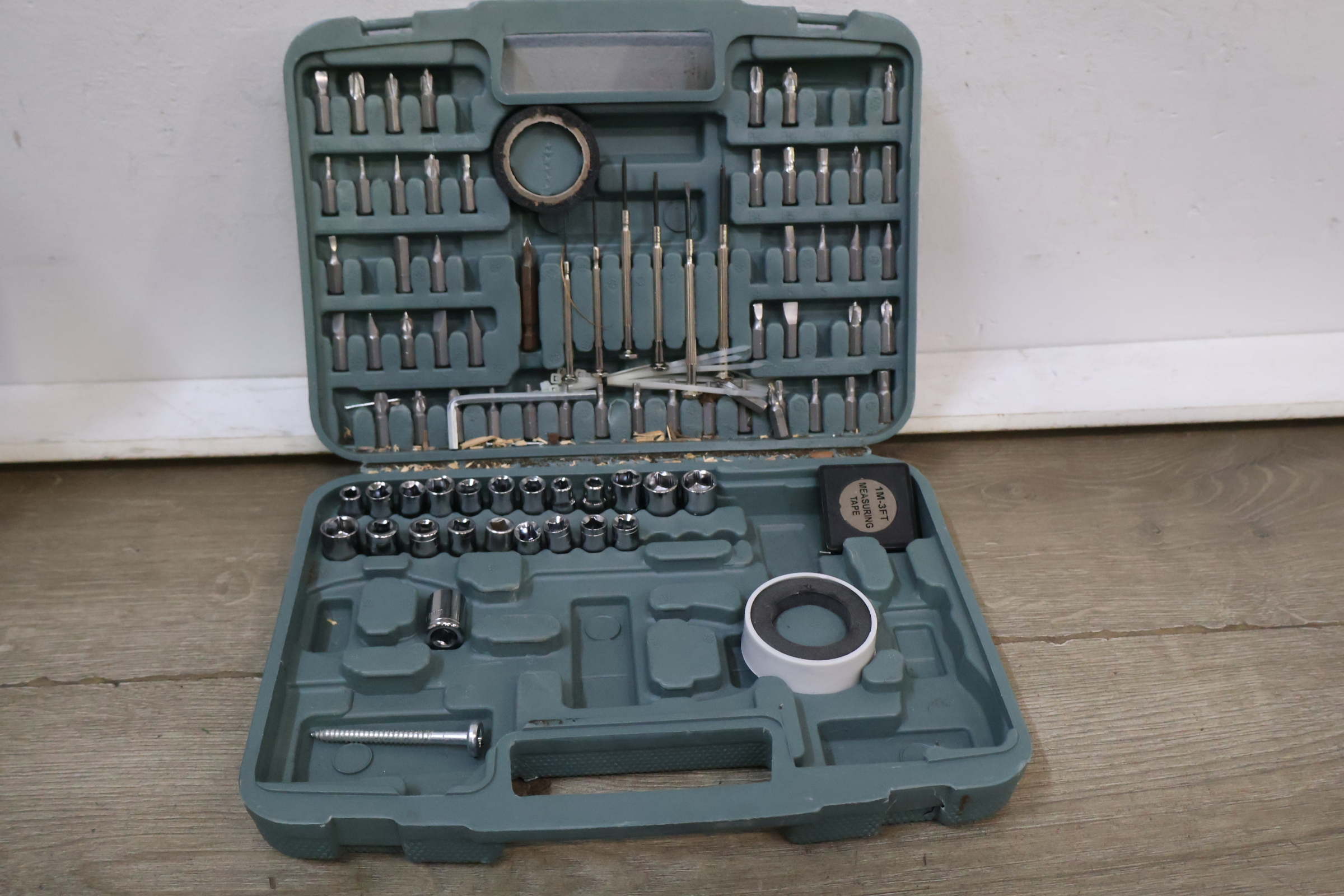 Worx 16V Accuboormachine met toebehoren – foto 10 – kavel bij GSD Auctions, Zoeterwoude
