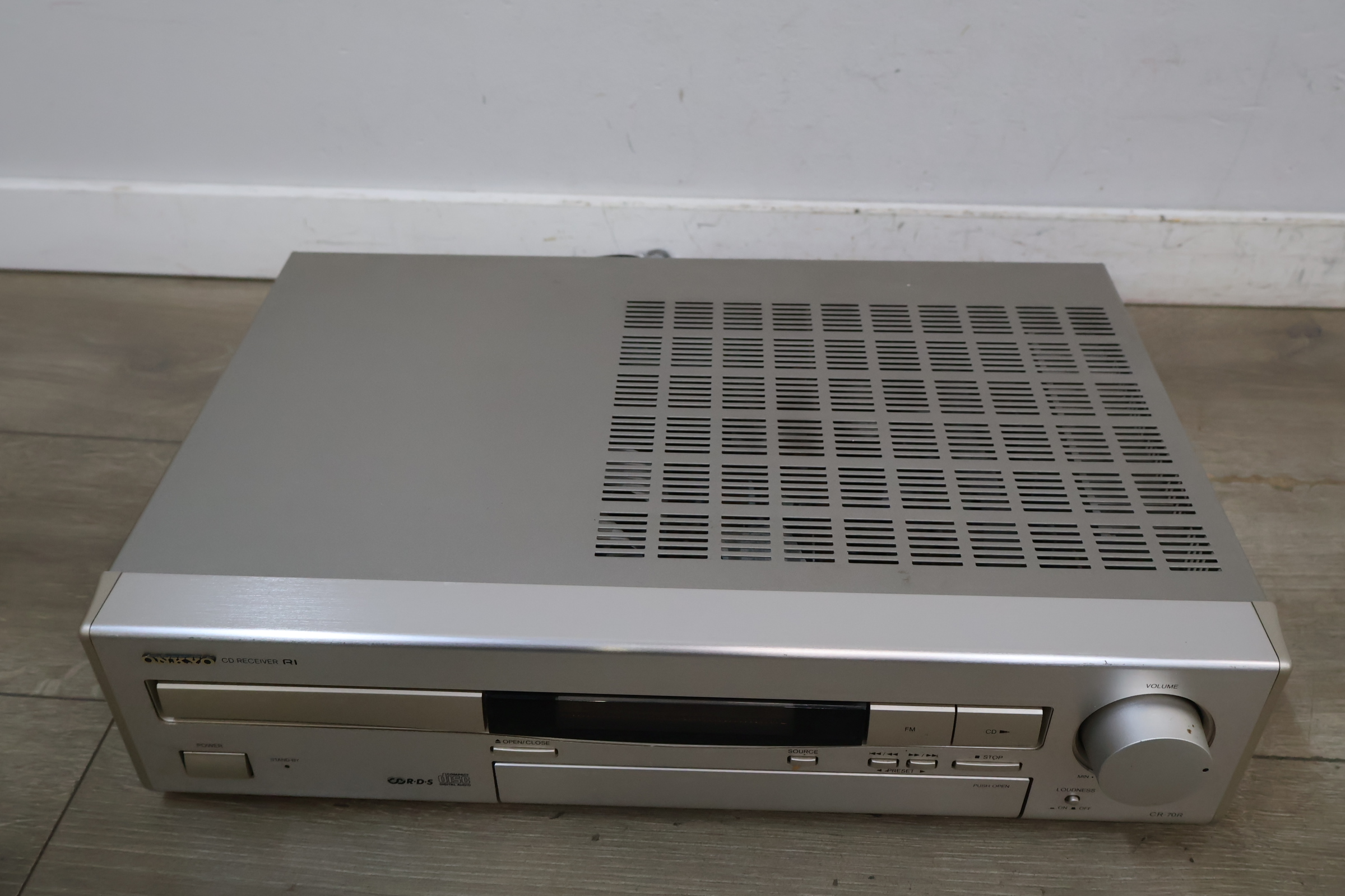 Onkyo CR-70R CD Receiver – foto 4 – kavel bij GSD Auctions, Zoeterwoude