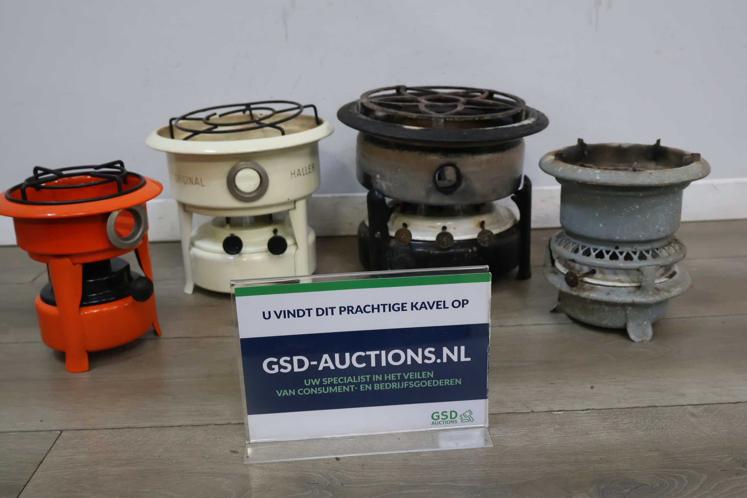 Set vintage petroleum-stellen waaronder Haller – foto 2 – kavel bij GSD Auctions, Zoeterwoude