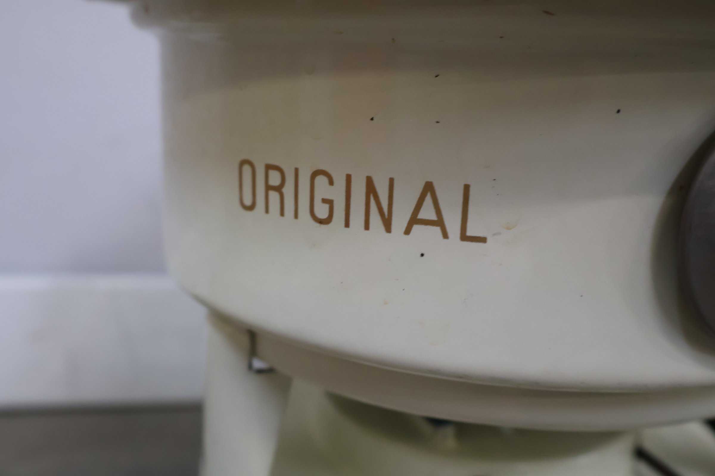 Set vintage petroleum-stellen waaronder Haller – foto 10 – kavel bij GSD Auctions, Zoeterwoude