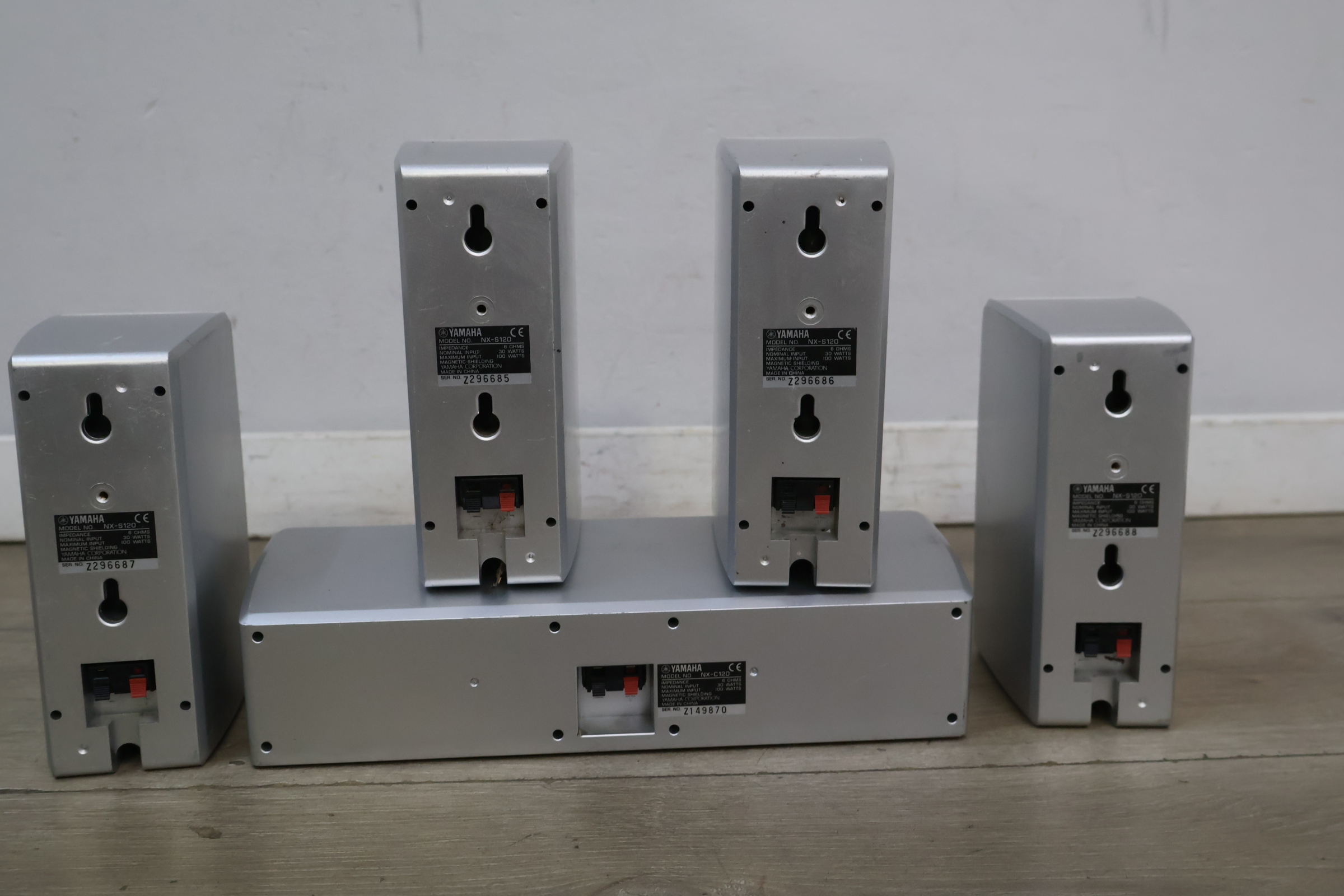 Yamaha set van 5 luidsprekers – foto 8 – kavel bij GSD Auctions, Zoeterwoude