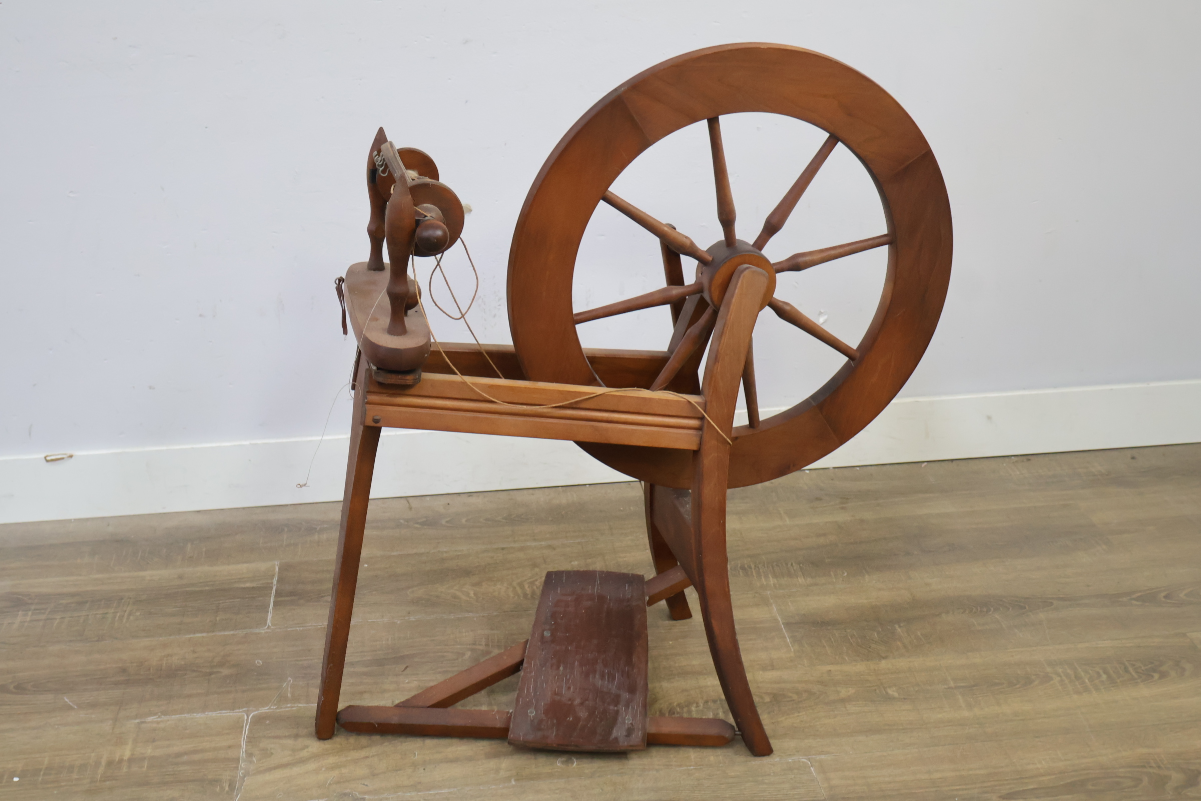 Antiek spinnewiel' – foto 3 – kavel bij GSD Auctions, Zoeterwoude