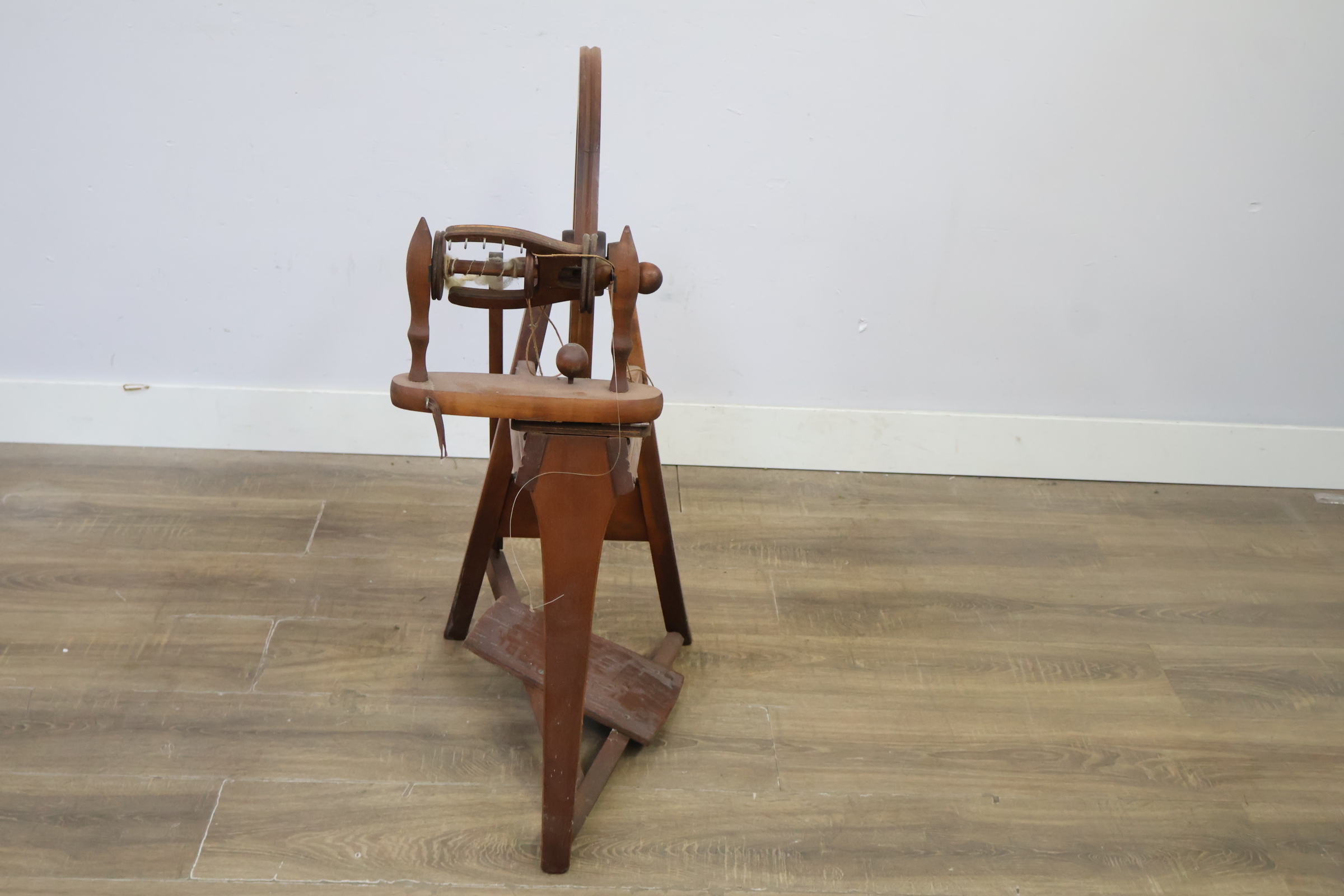 Antiek spinnewiel' – foto 6 – kavel bij GSD Auctions, Zoeterwoude
