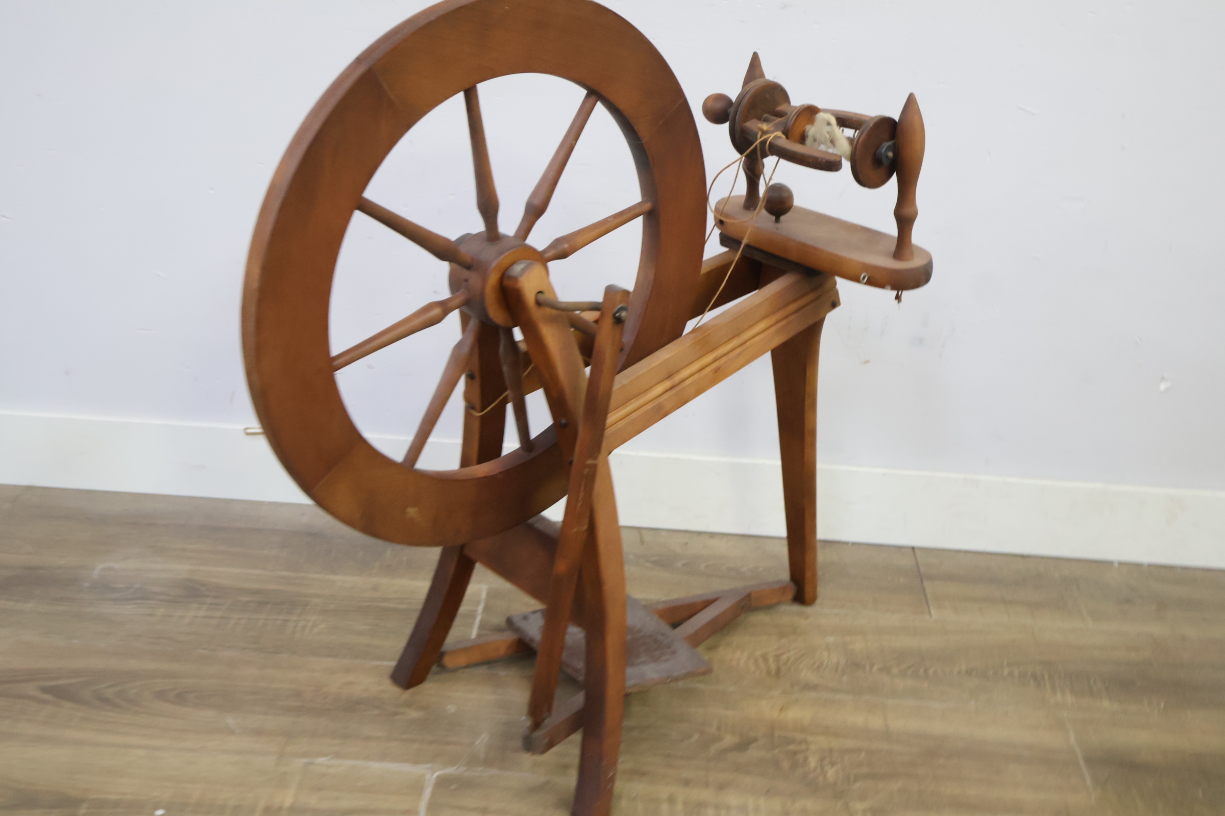 Antiek spinnewiel' – foto 9 – kavel bij GSD Auctions, Zoeterwoude
