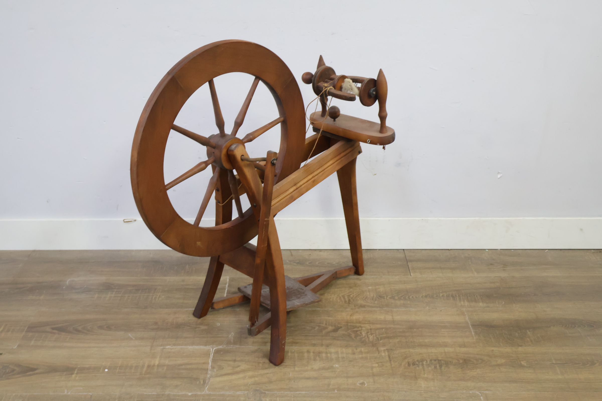 Antiek spinnewiel' – foto 10 – kavel bij GSD Auctions, Zoeterwoude