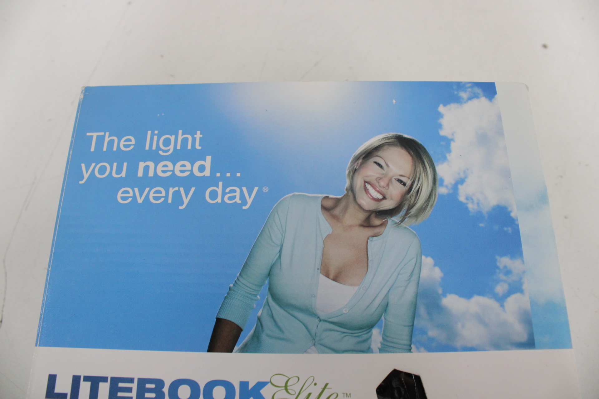 Litebook Elite lichttherapie apparaat met accessoires' – foto 10 – kavel bij GSD Auctions, Zoeterwoude
