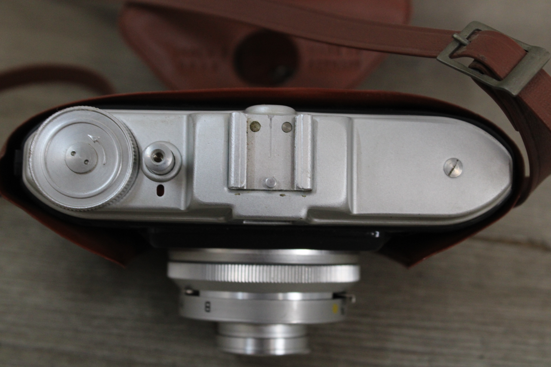 Agfa Isola I vintage camera met leren hoes' – foto 4 – kavel bij GSD Auctions, Zoeterwoude