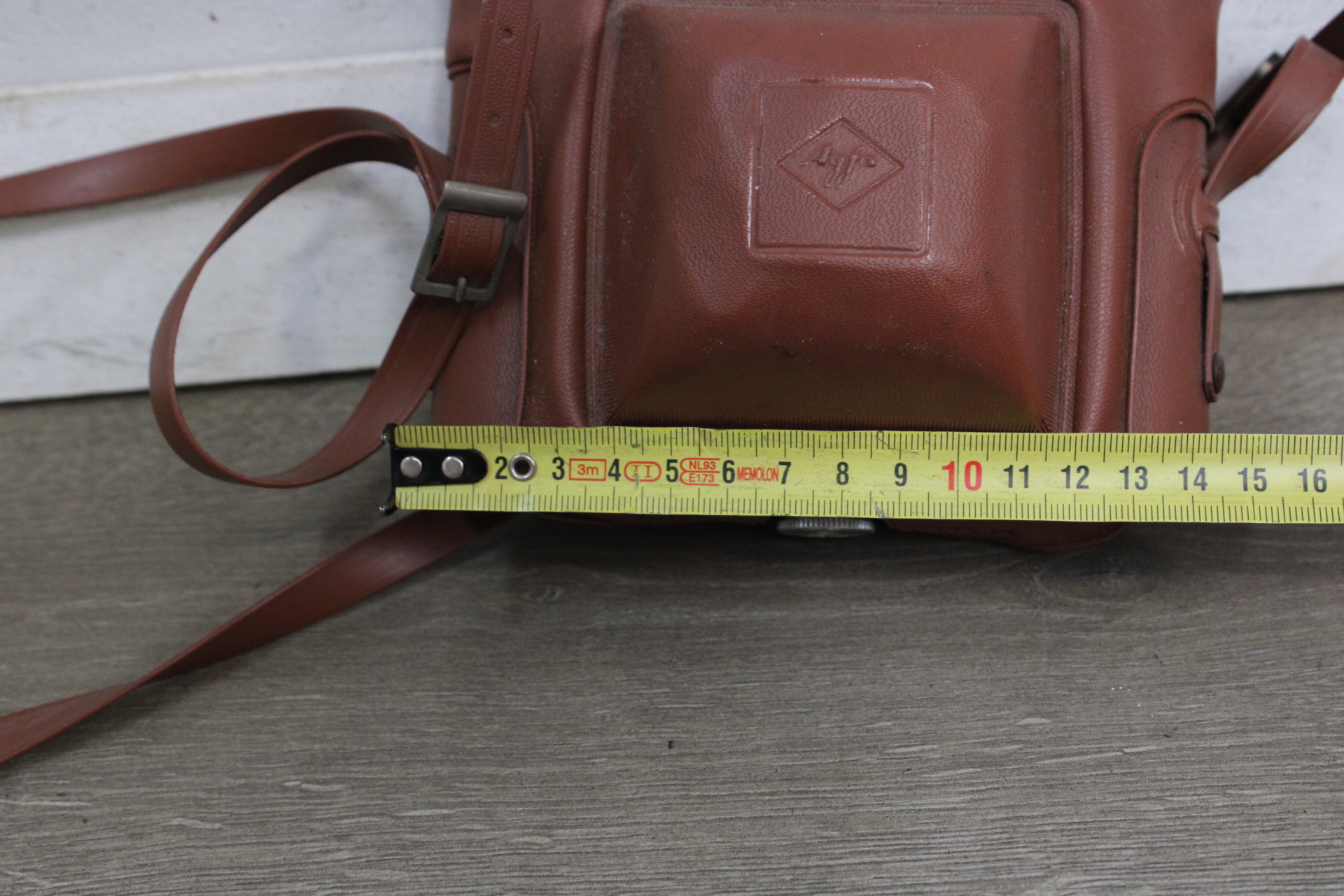 Agfa Isola I vintage camera met leren hoes' – foto 8 – kavel bij GSD Auctions, Zoeterwoude