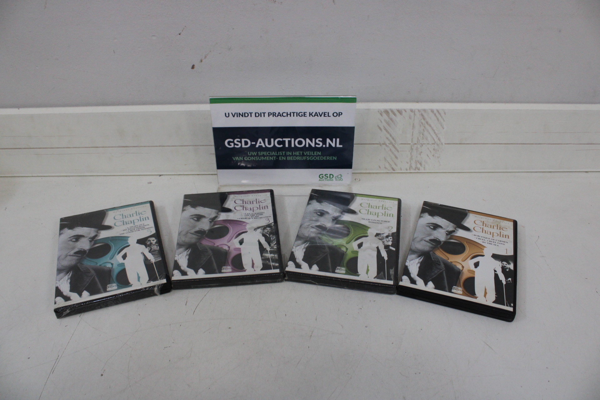 Charlie Chaplin DVD boxset 4 delen' – kavel bij GSD Auctions, Zoeterwoude