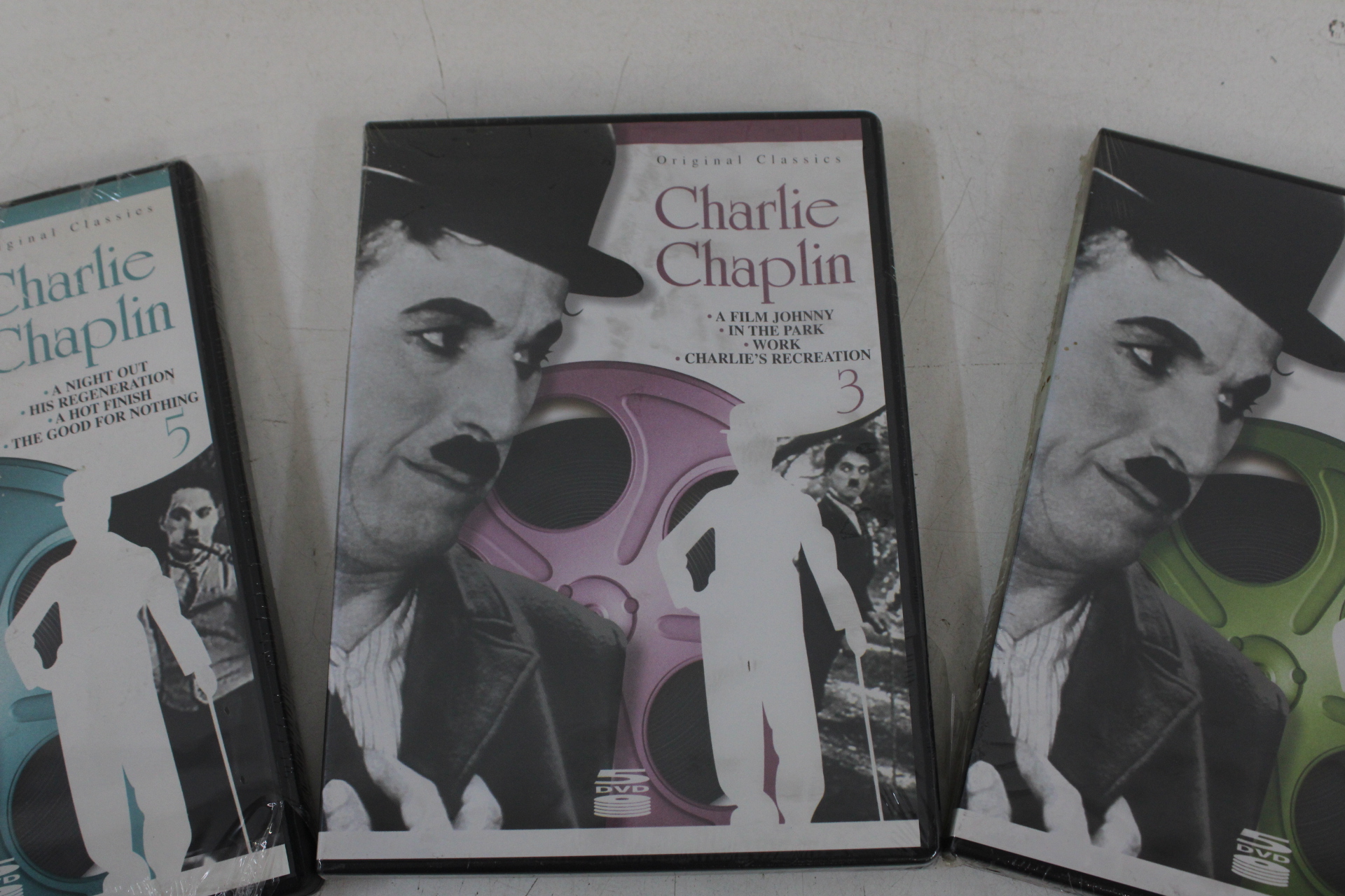 Charlie Chaplin DVD boxset 4 delen' – foto 5 – kavel bij GSD Auctions, Zoeterwoude