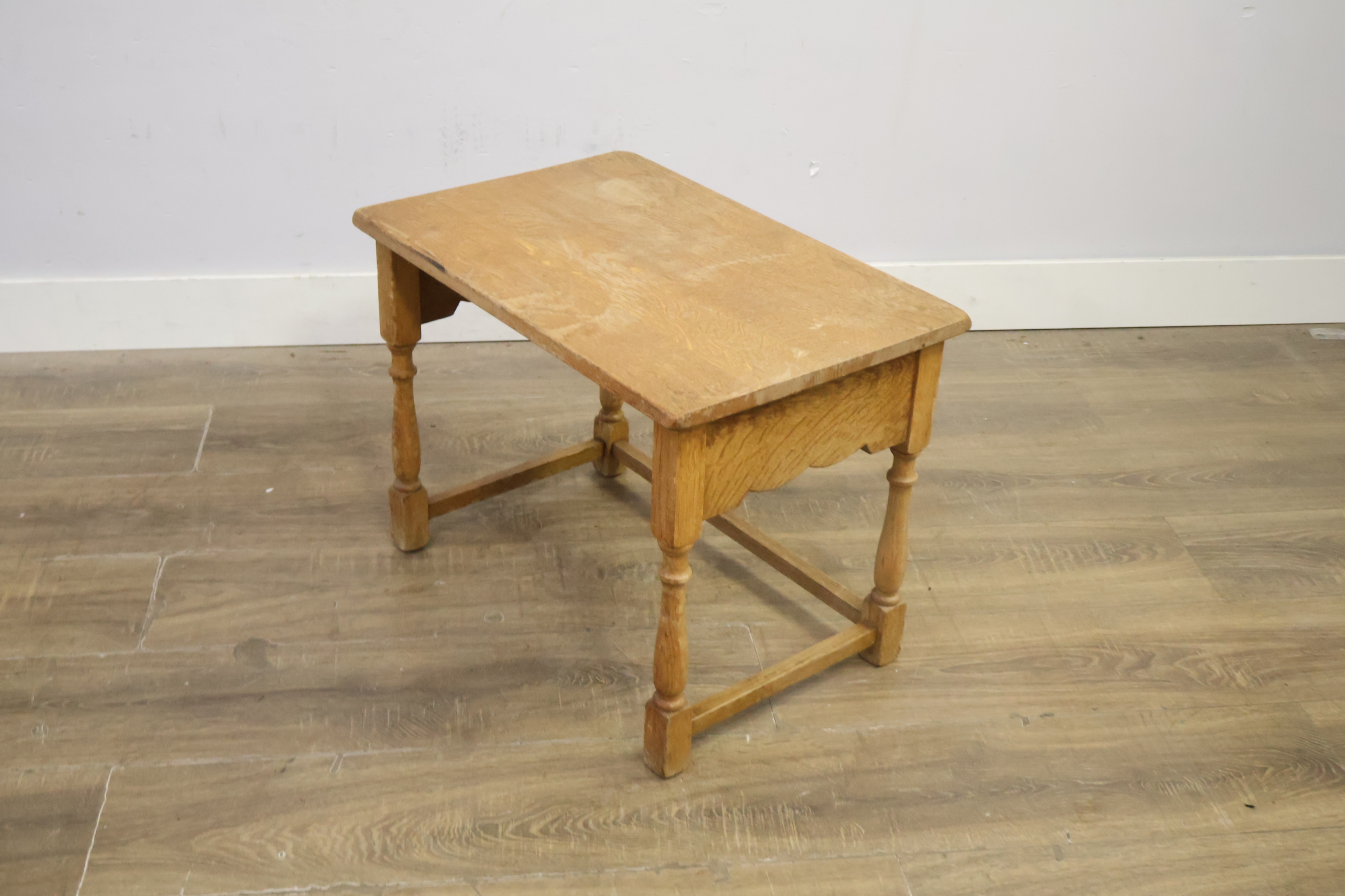Houten bijzettafel' – foto 10 – kavel bij GSD Auctions, Zoeterwoude