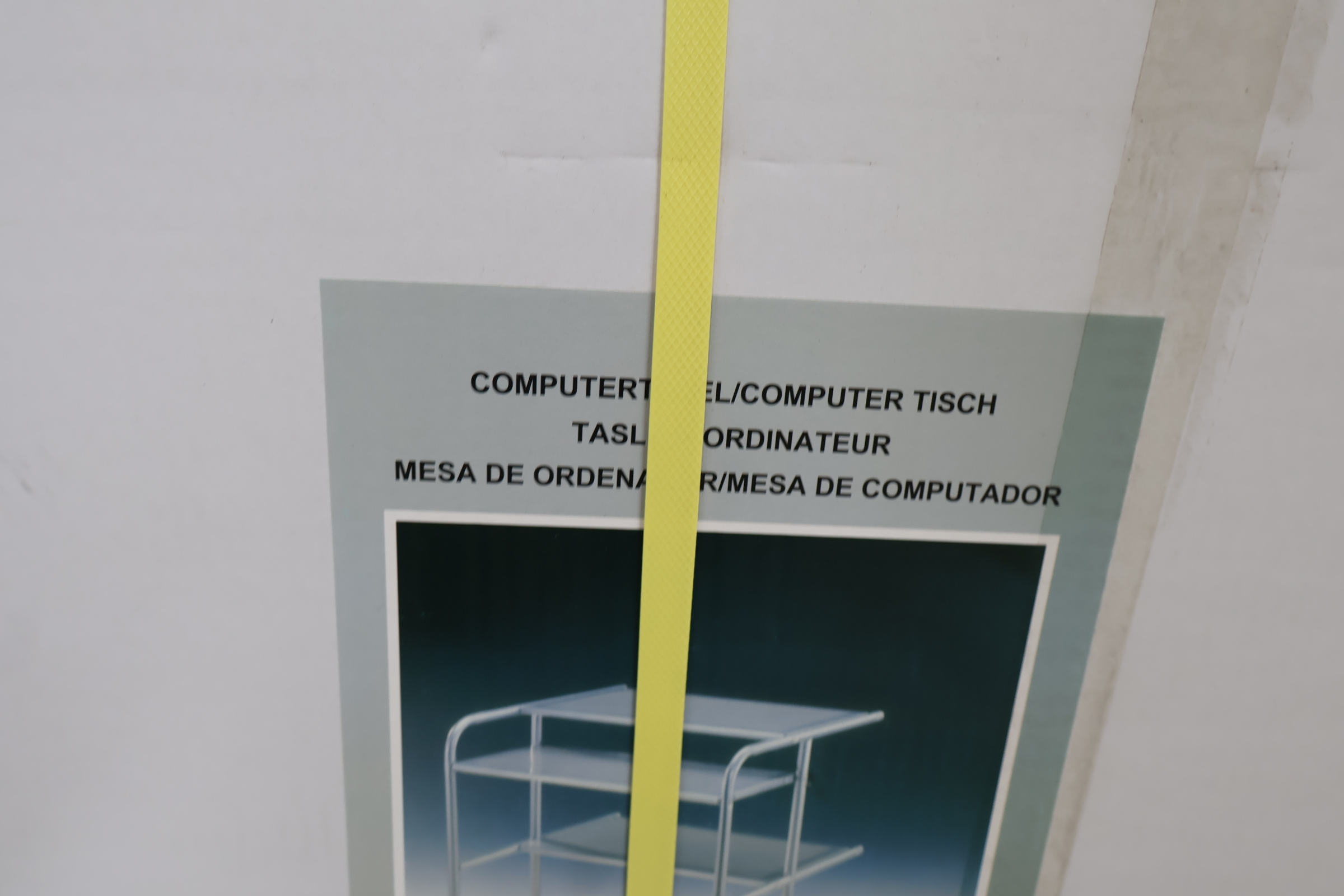 Computer Unit Tafel op wieltjes' – foto 6 – kavel bij GSD Auctions, Zoeterwoude