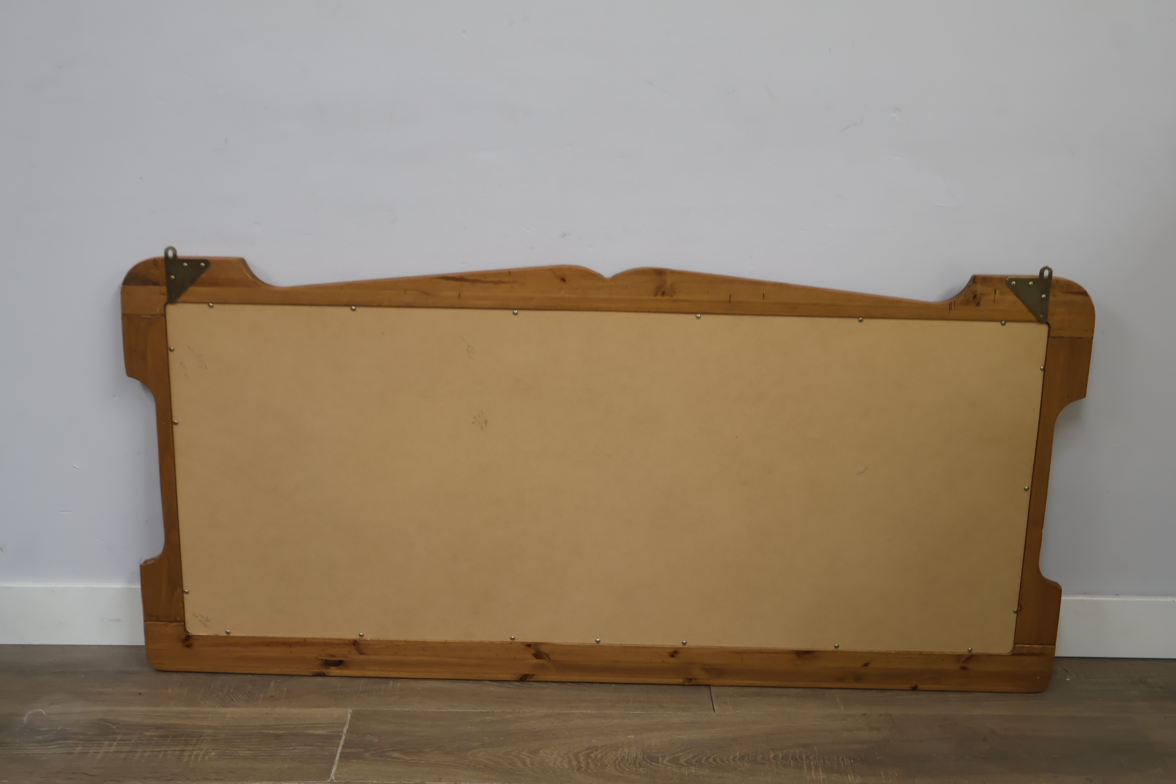 Houten Wandspiegel' – foto 6 – kavel bij GSD Auctions, Zoeterwoude