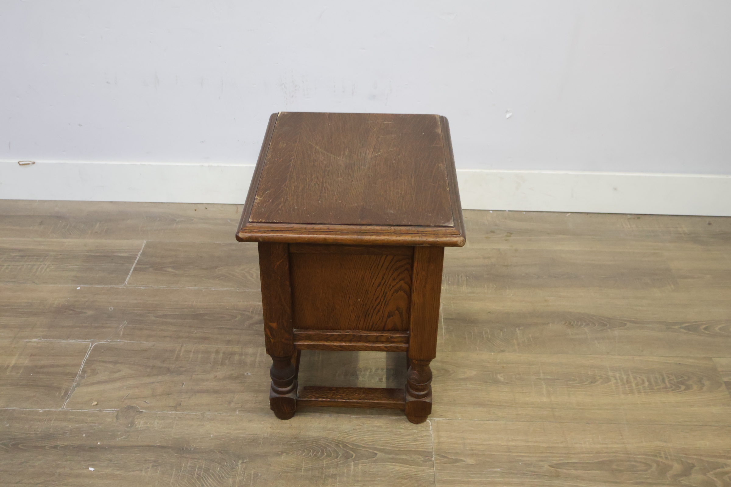 Houten ladeblok met twee laden' – foto 8 – kavel bij GSD Auctions, Zoeterwoude