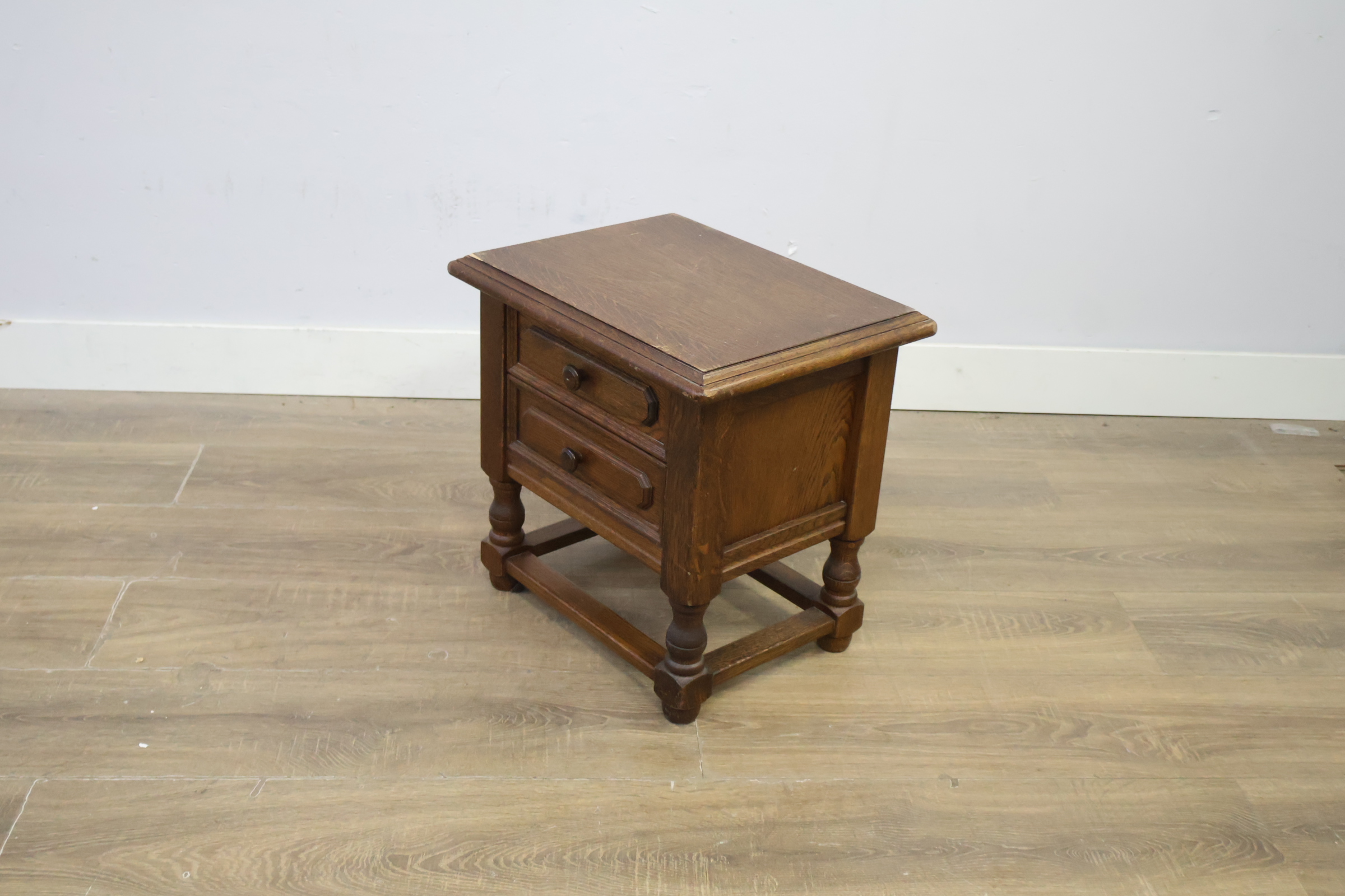 Houten ladeblok met twee laden' – foto 9 – kavel bij GSD Auctions, Zoeterwoude