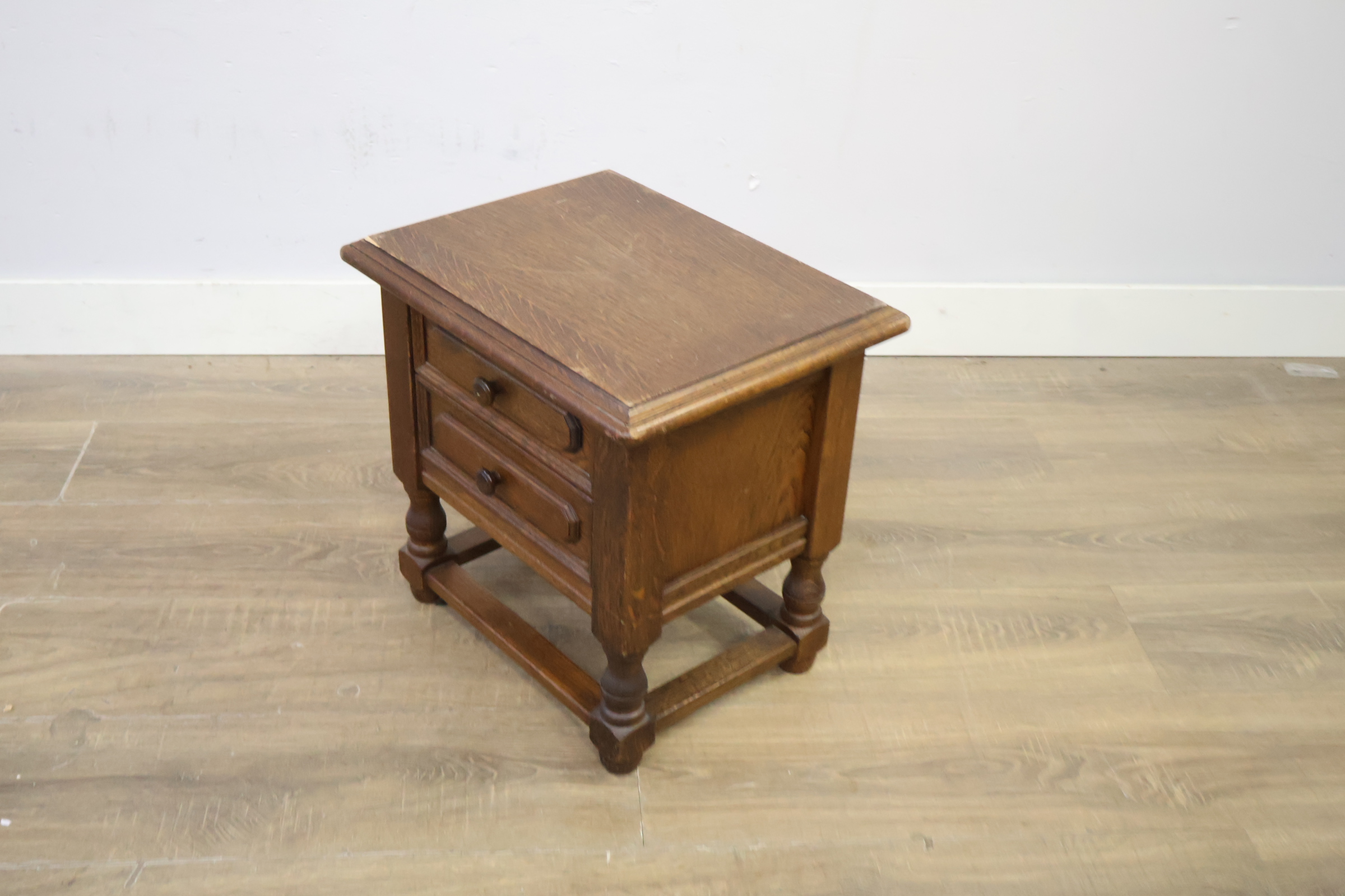 Houten ladeblok met twee laden' – foto 10 – kavel bij GSD Auctions, Zoeterwoude