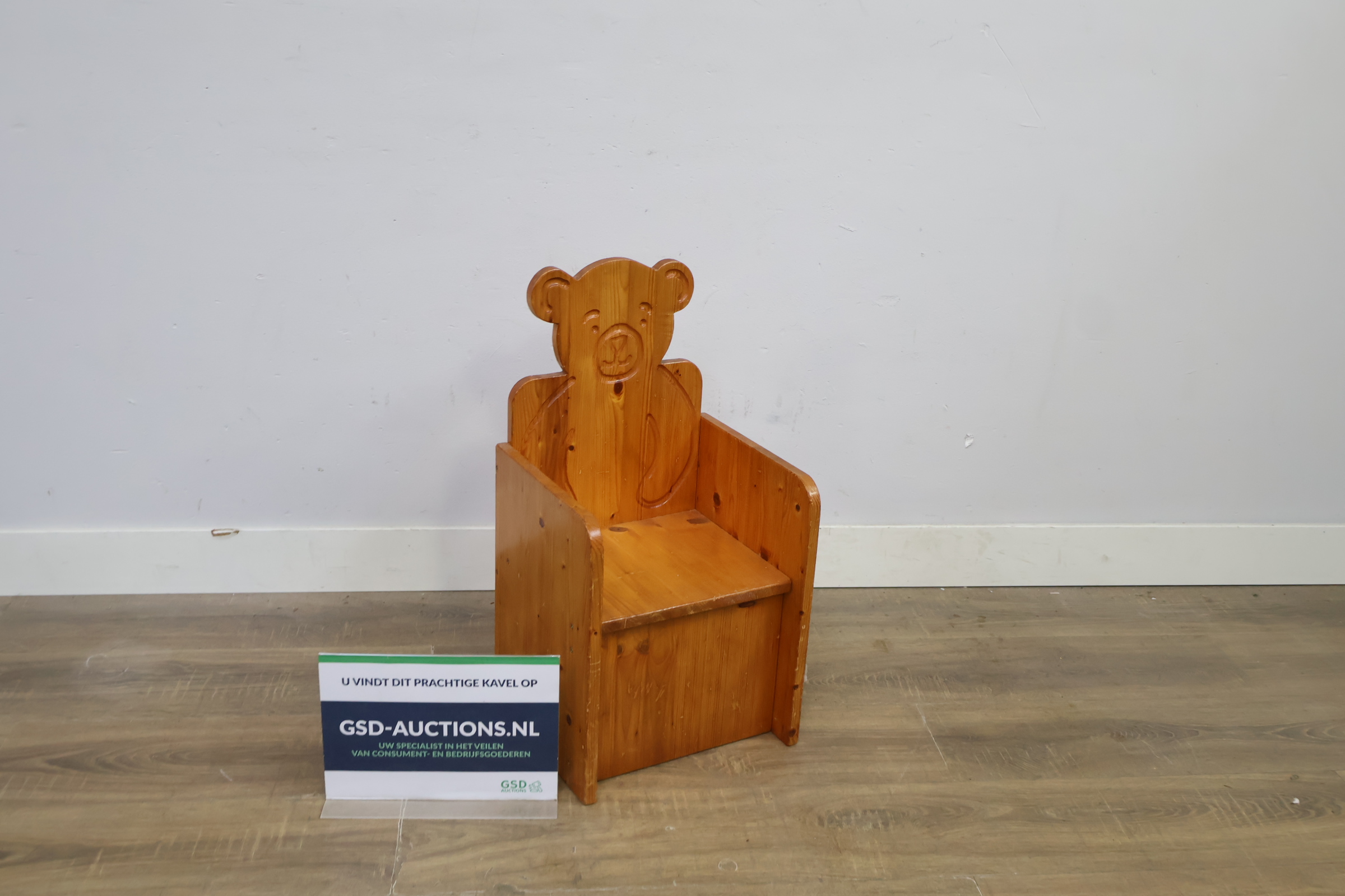Houten kinderstoel' – foto 2 – kavel bij GSD Auctions, Zoeterwoude
