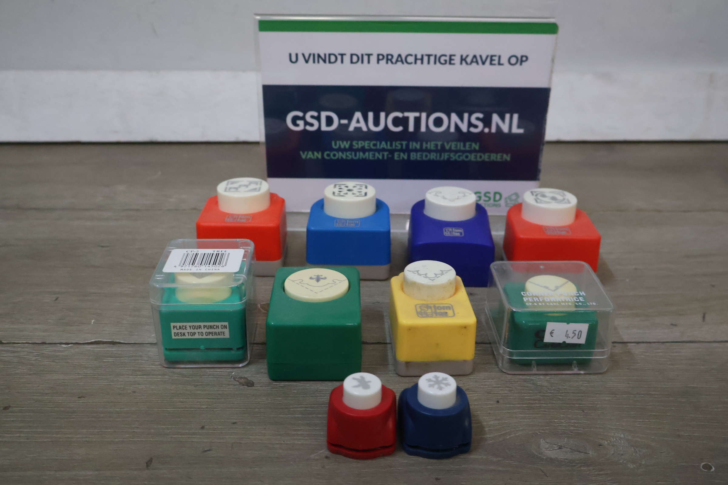 Set stansapparaten met verschillende vormen' – foto 2 – kavel bij GSD Auctions, Zoeterwoude