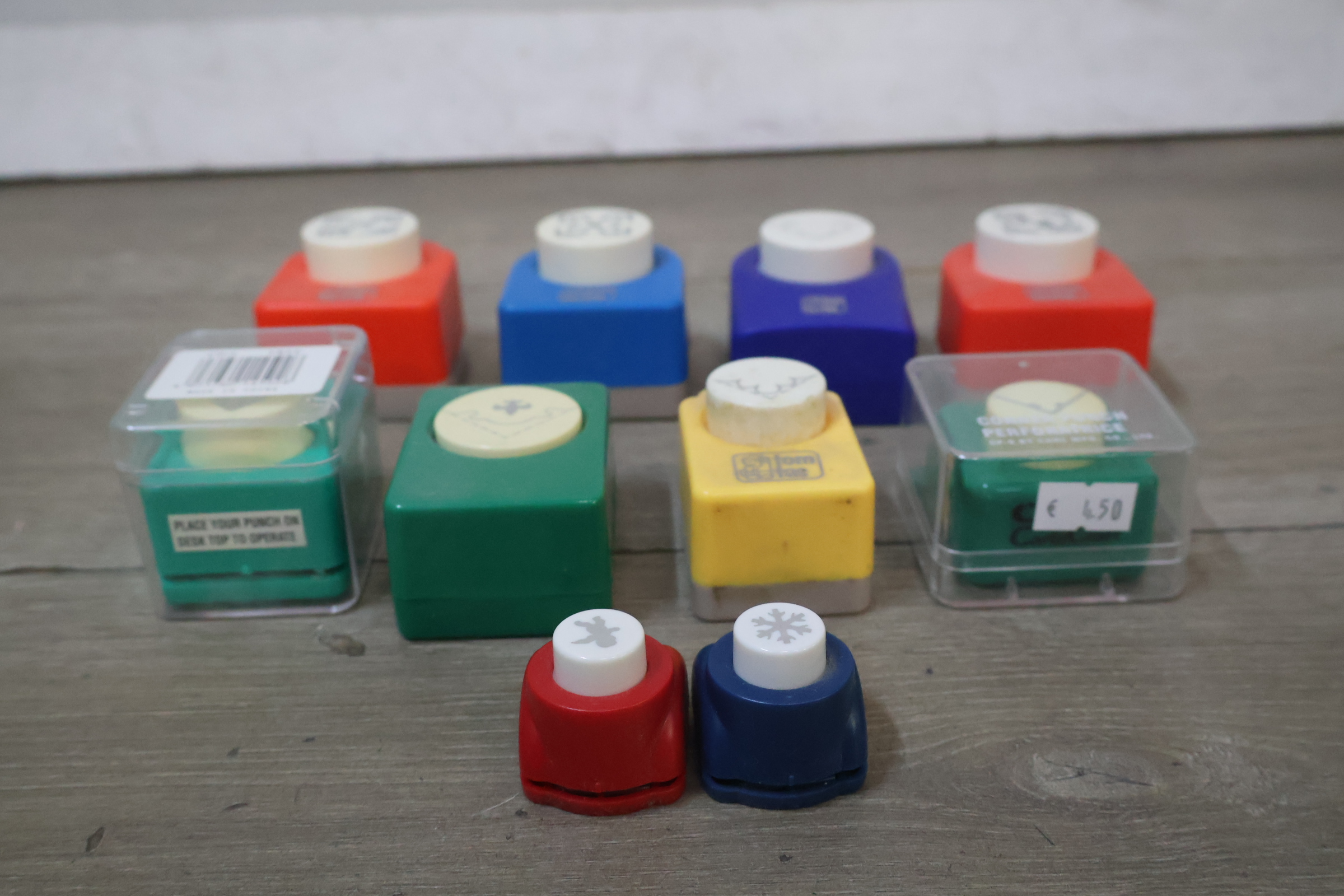 Set stansapparaten met verschillende vormen' – foto 4 – kavel bij GSD Auctions, Zoeterwoude