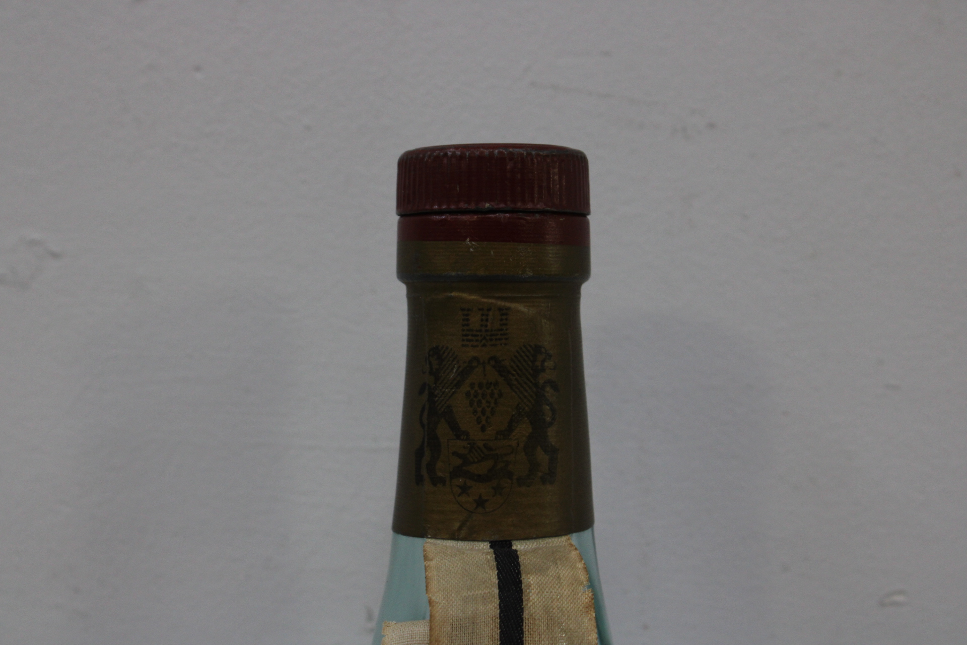 Decoratieve Asbach Uralt Fles Jenever (leeg)' – foto 3 – kavel bij GSD Auctions, Zoeterwoude